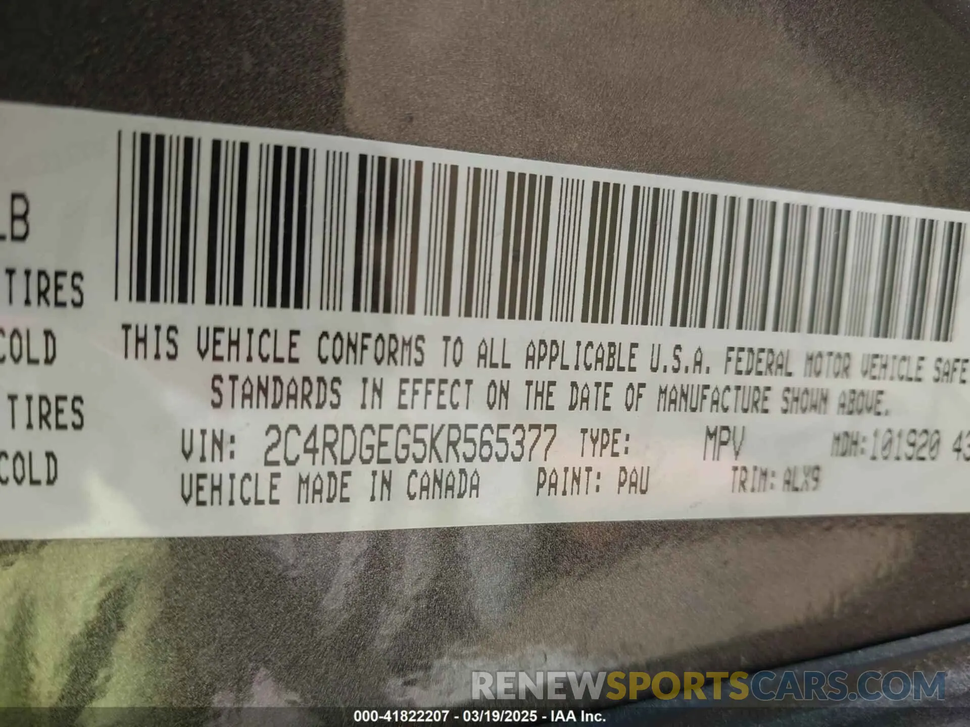 9 Photograph of a damaged car 2C4RDGEG5KR565377 DODGE GRAND CARAVAN 2019