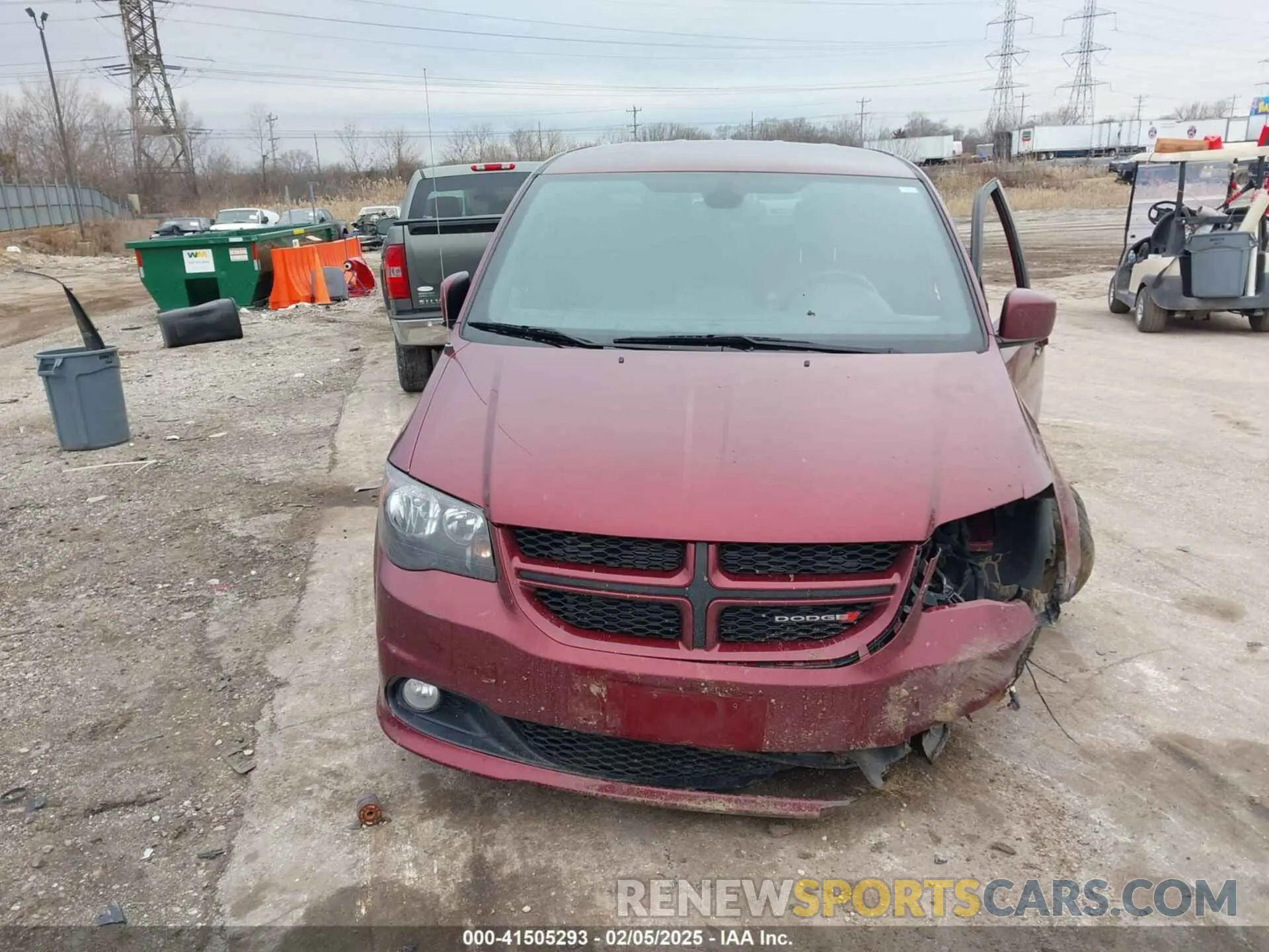 13 Photograph of a damaged car 2C4RDGEG5KR769967 DODGE GRAND CARAVAN 2019