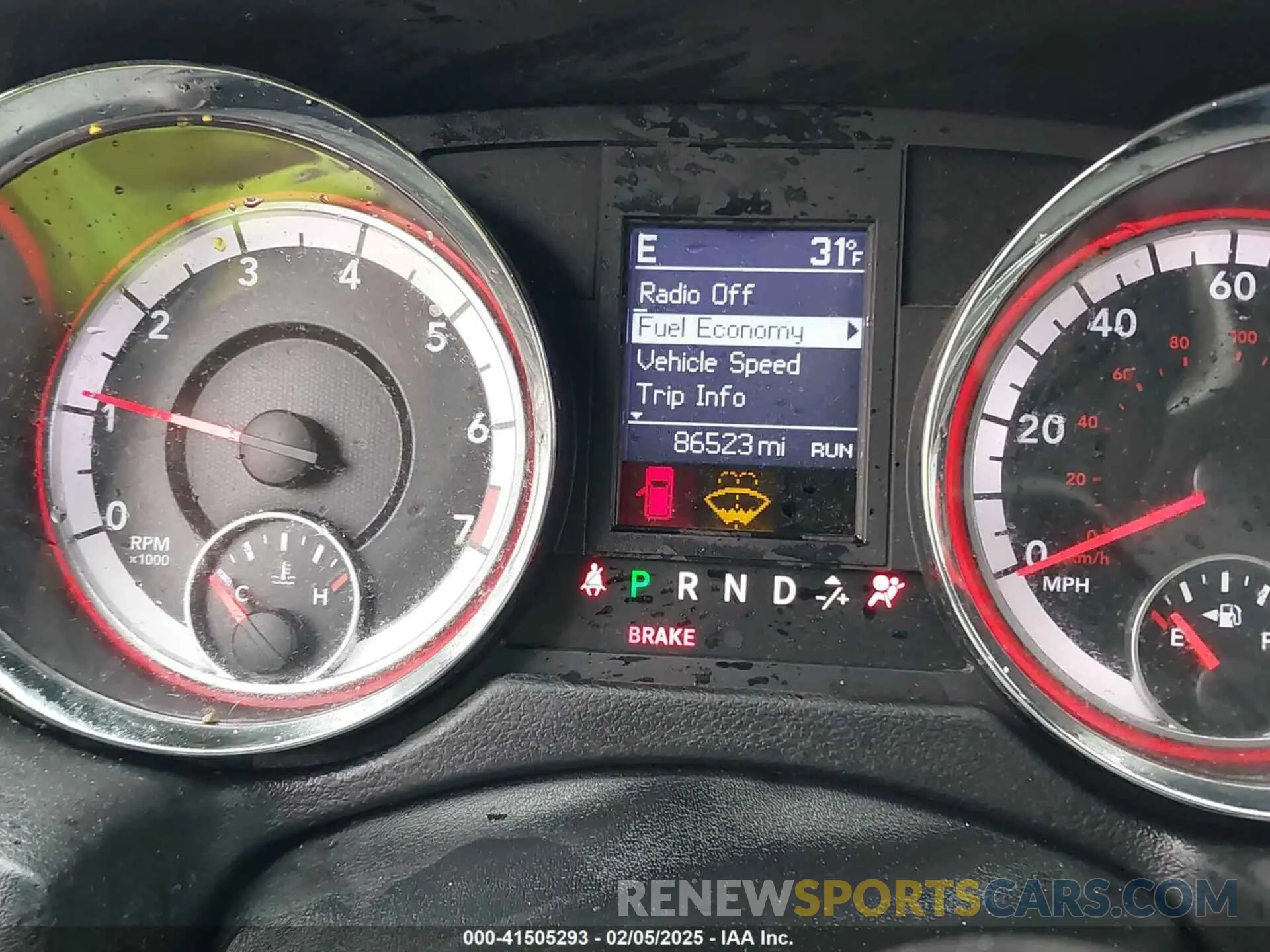 16 Photograph of a damaged car 2C4RDGEG5KR769967 DODGE GRAND CARAVAN 2019