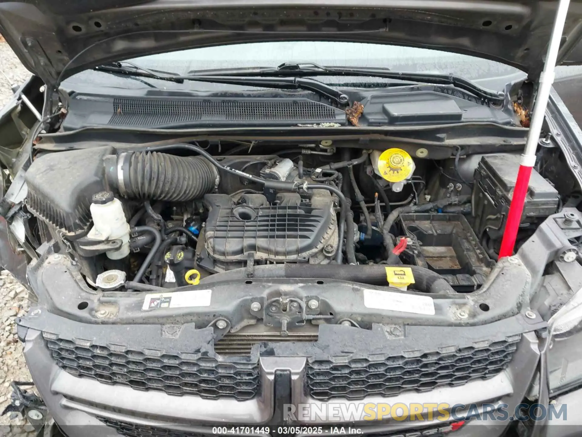 10 Photograph of a damaged car 2C4RDGEG6KR658232 DODGE GRAND CARAVAN 2019