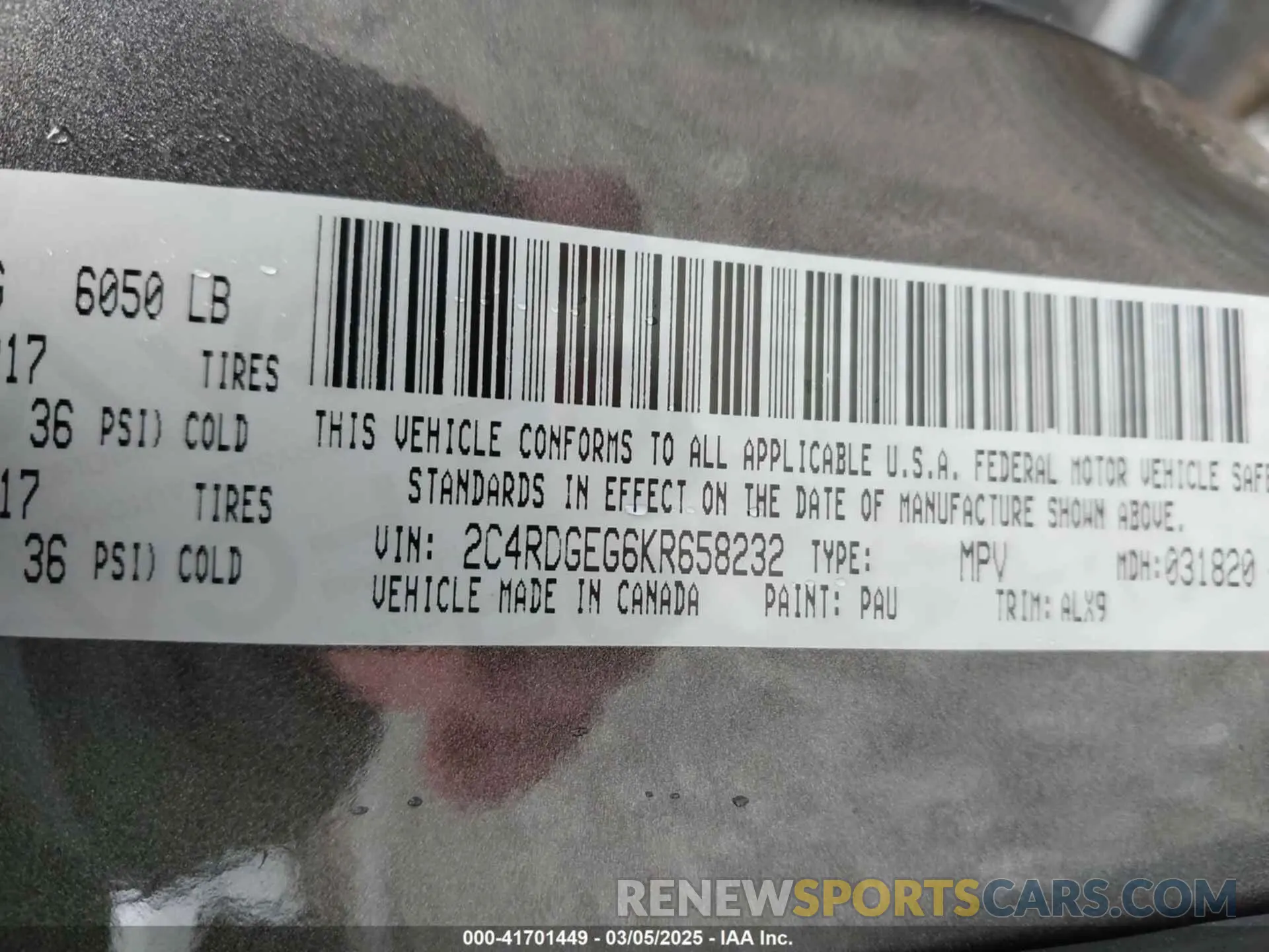 9 Photograph of a damaged car 2C4RDGEG6KR658232 DODGE GRAND CARAVAN 2019