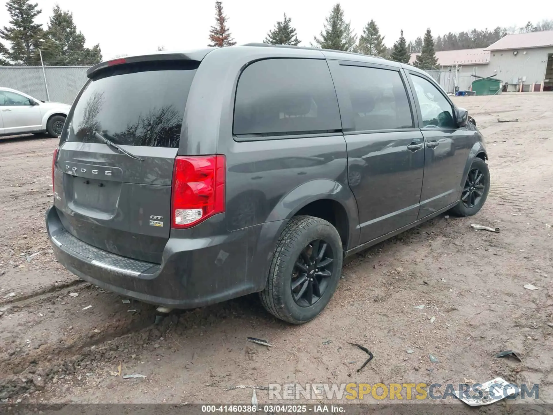 4 Photograph of a damaged car 2C4RDGEG6KR735052 DODGE GRAND CARAVAN 2019