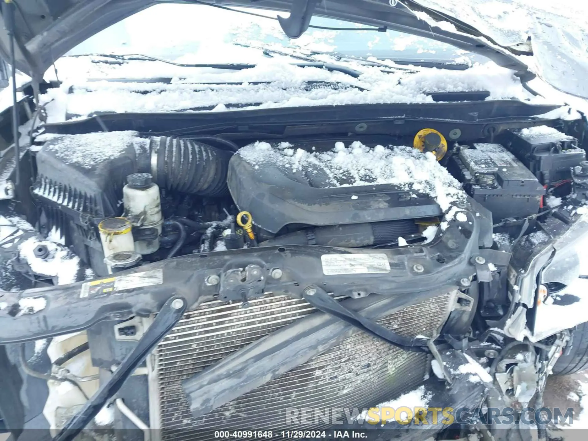 10 Photograph of a damaged car 2C4RDGEG6KR802104 DODGE GRAND CARAVAN 2019