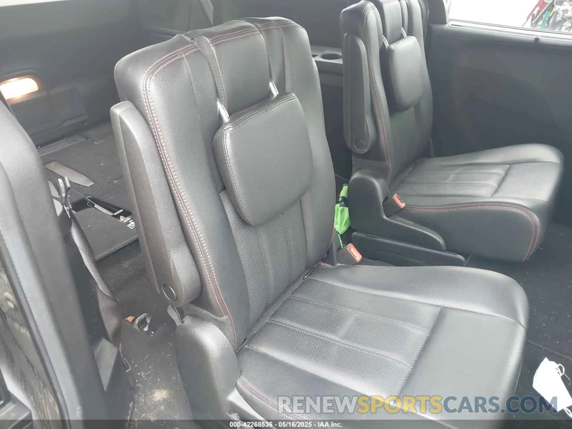 8 Photograph of a damaged car 2C4RDGEG7KR510347 DODGE GRAND CARAVAN 2019