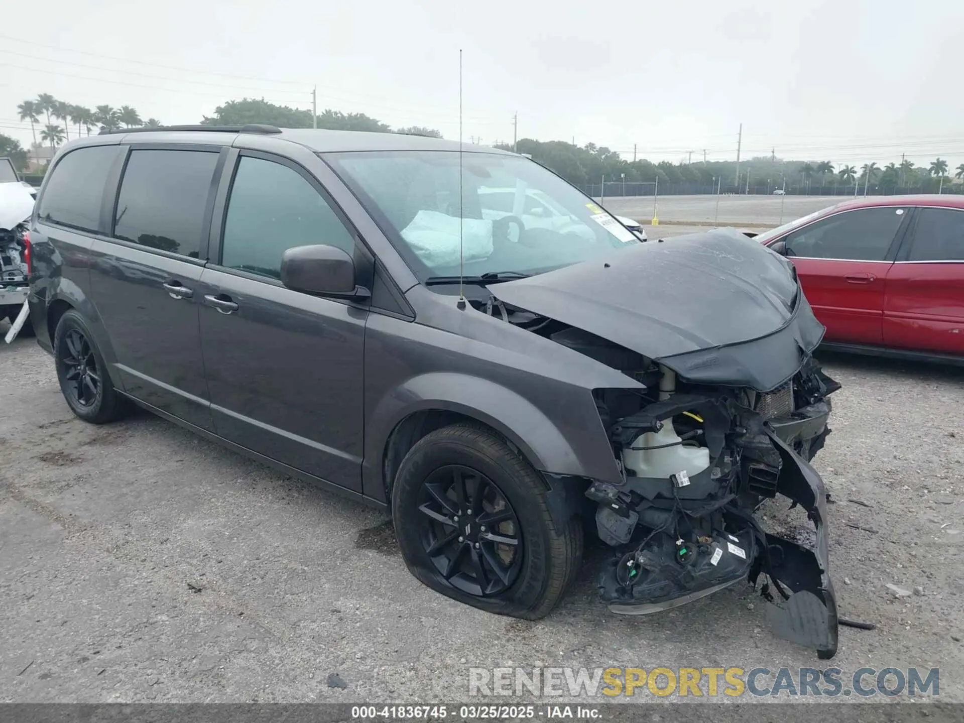 1 Photograph of a damaged car 2C4RDGEG7KR663147 DODGE GRAND CARAVAN 2019