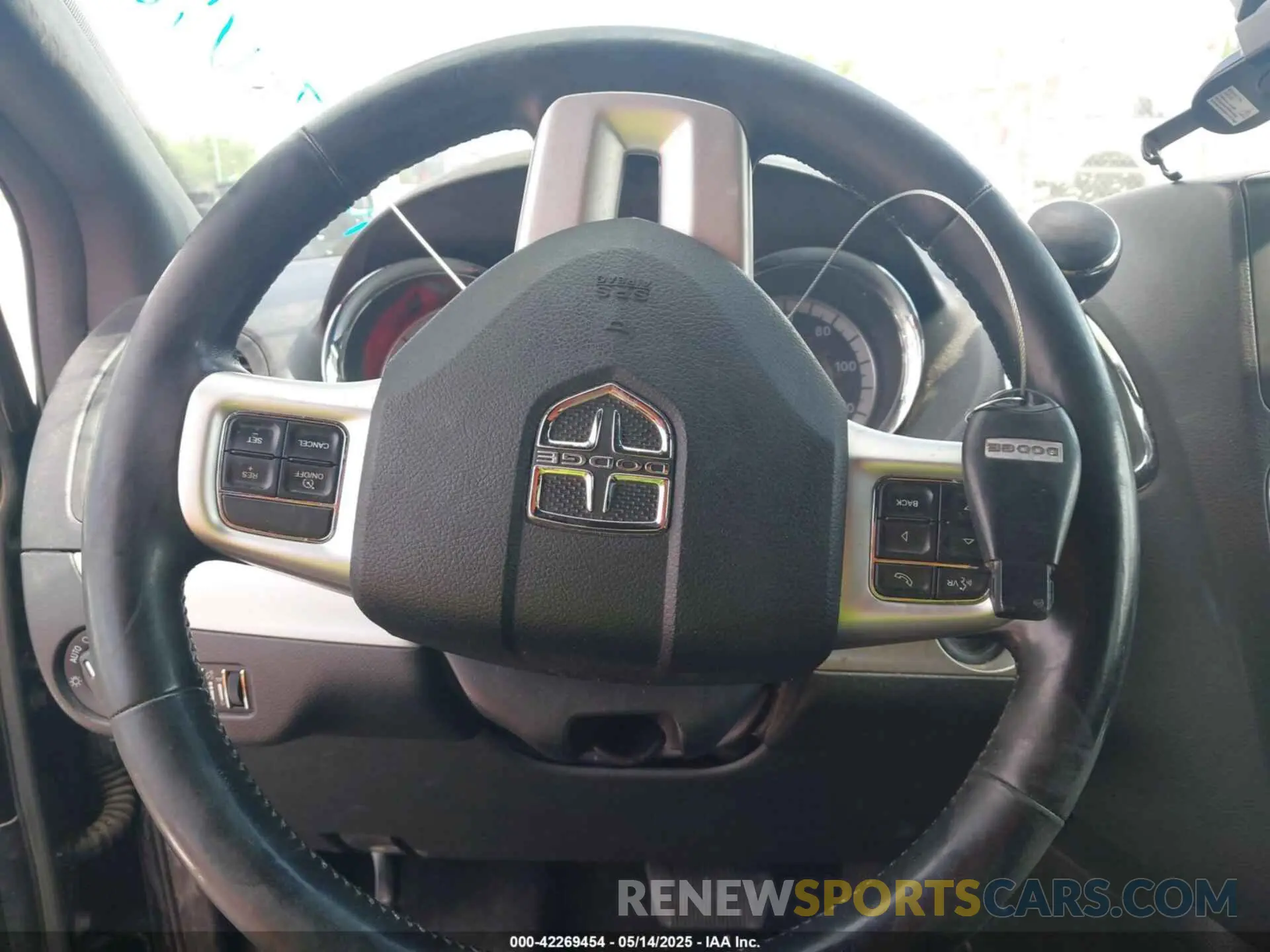 11 Photograph of a damaged car 2C4RDGEG7KR671328 DODGE GRAND CARAVAN 2019