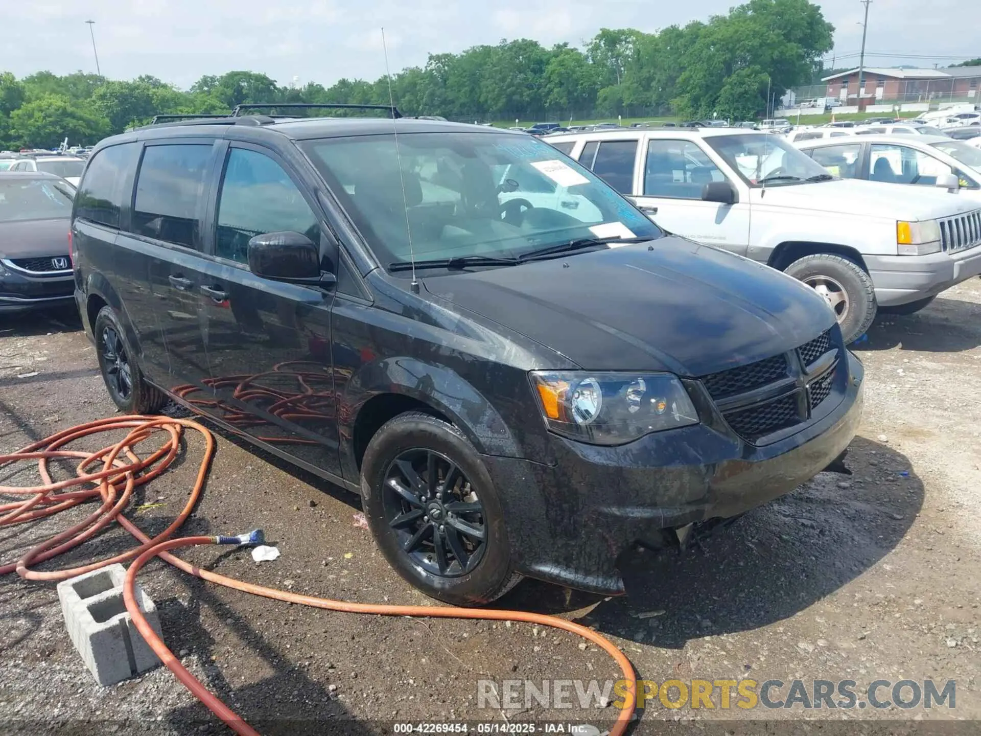 13 Photograph of a damaged car 2C4RDGEG7KR671328 DODGE GRAND CARAVAN 2019