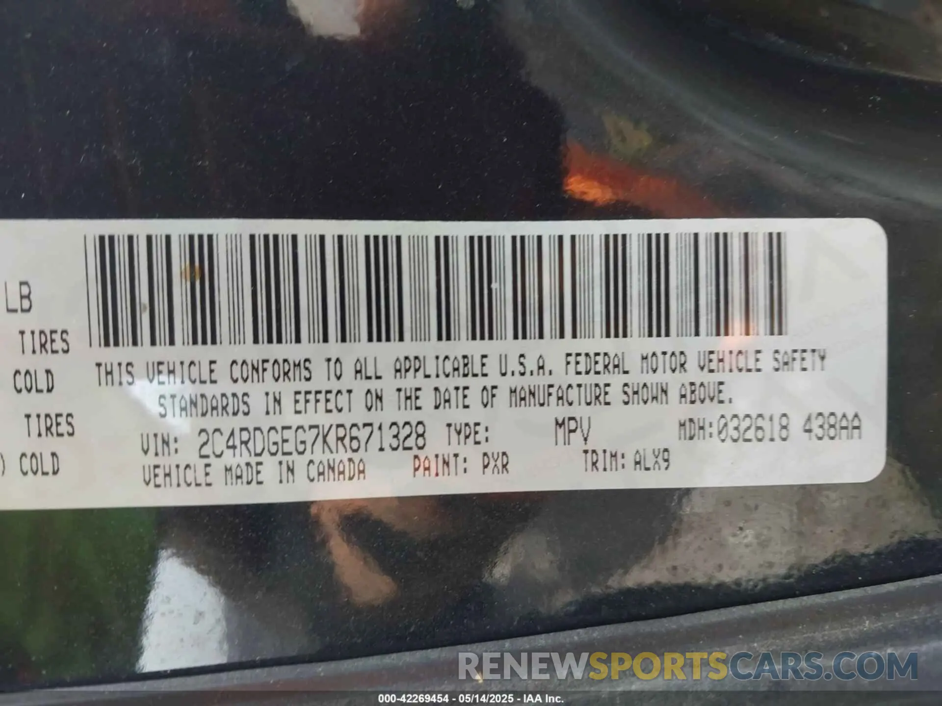 9 Photograph of a damaged car 2C4RDGEG7KR671328 DODGE GRAND CARAVAN 2019