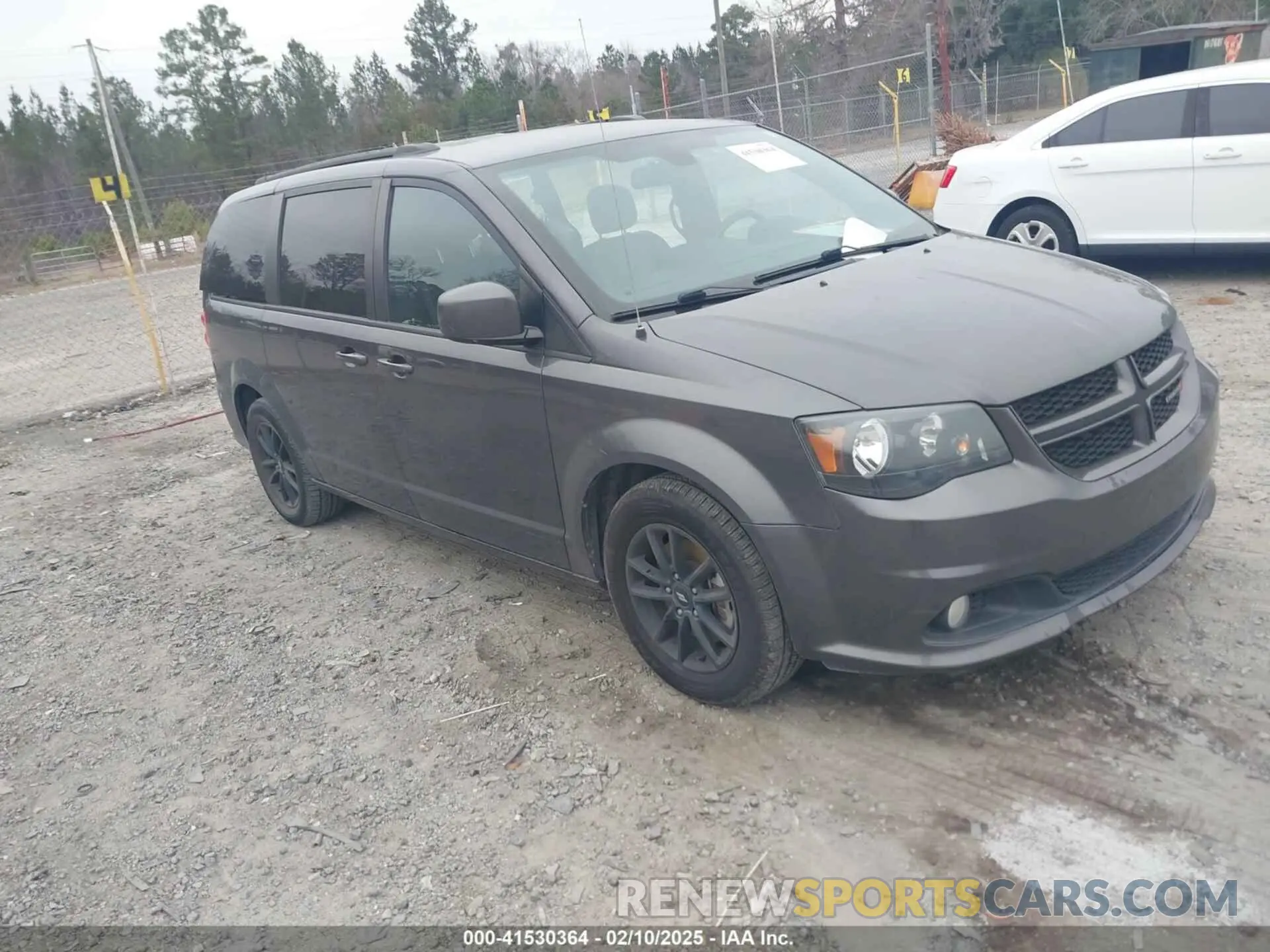 1 Photograph of a damaged car 2C4RDGEG7KR736954 DODGE GRAND CARAVAN 2019