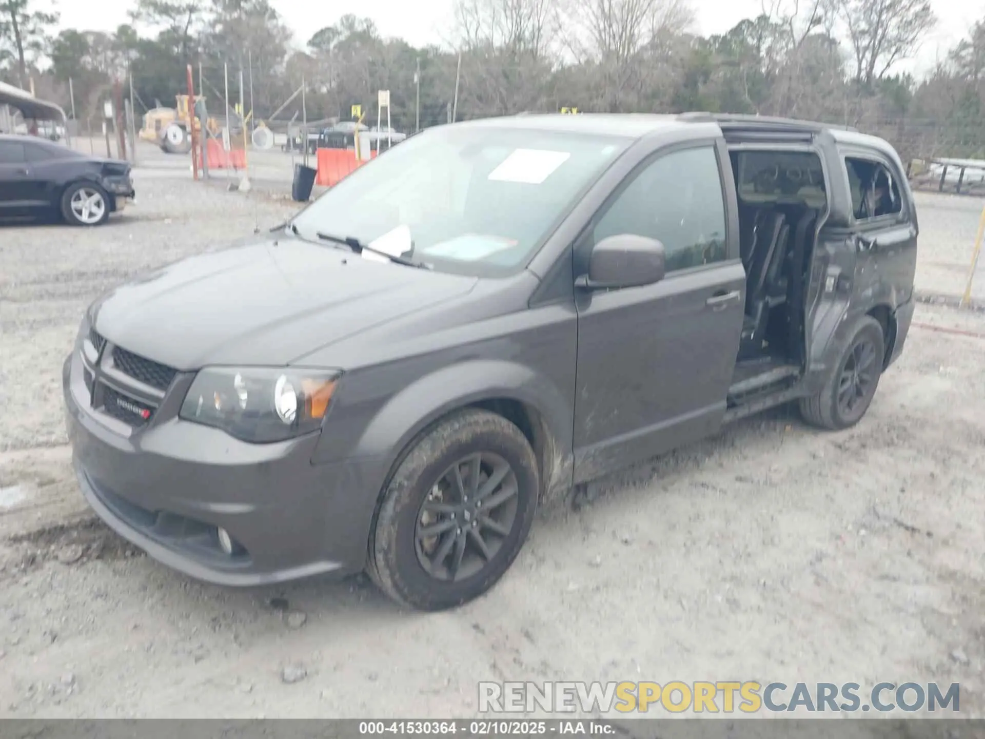 2 Photograph of a damaged car 2C4RDGEG7KR736954 DODGE GRAND CARAVAN 2019