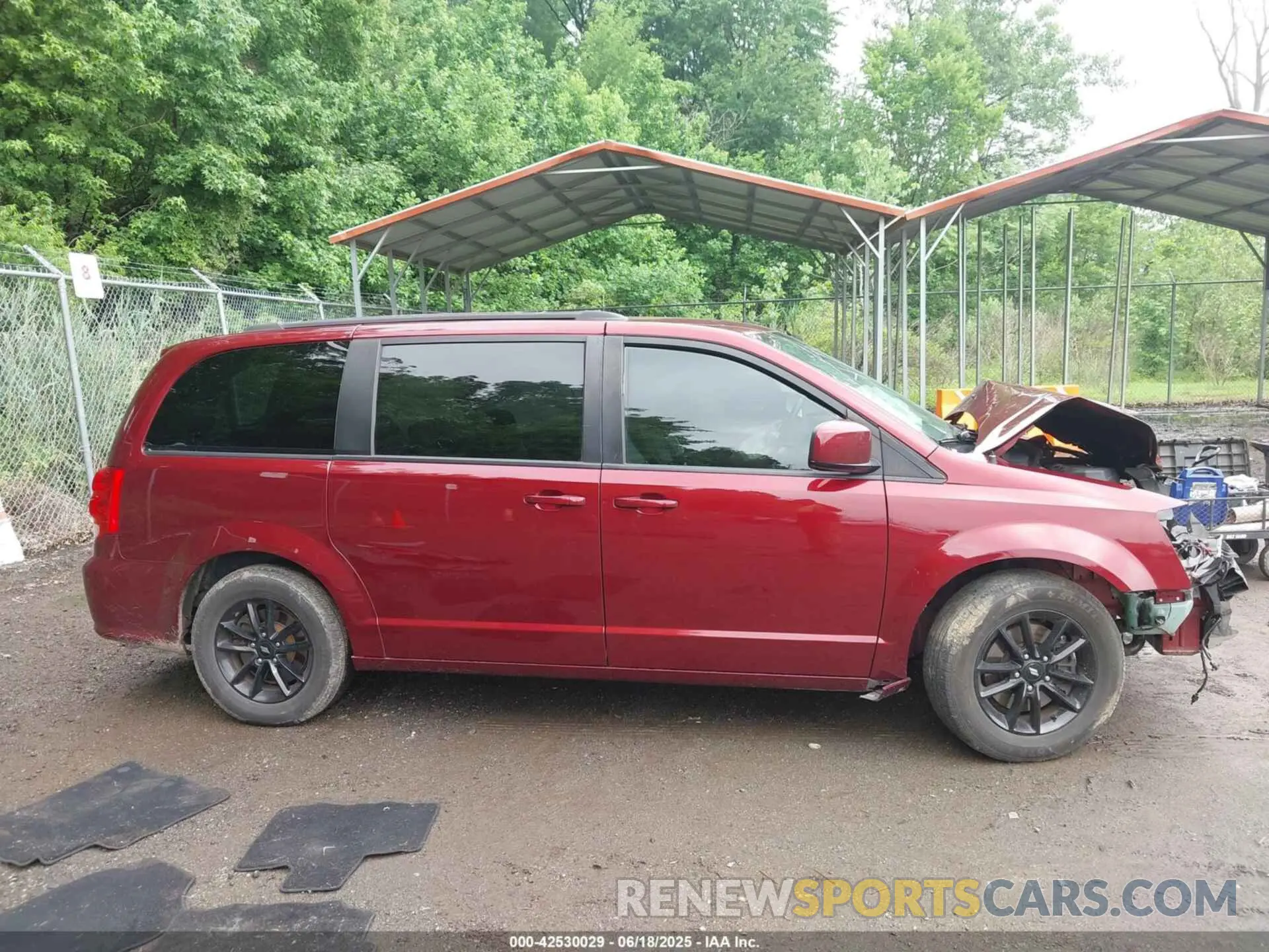 13 Photograph of a damaged car 2C4RDGEG7KR750031 DODGE GRAND CARAVAN 2019