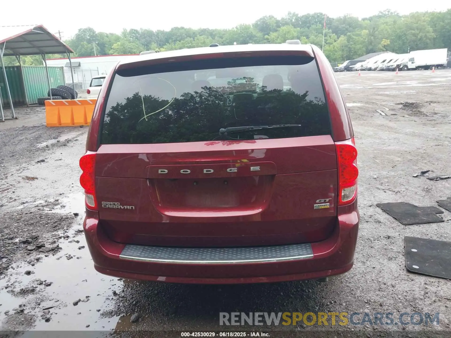 16 Photograph of a damaged car 2C4RDGEG7KR750031 DODGE GRAND CARAVAN 2019