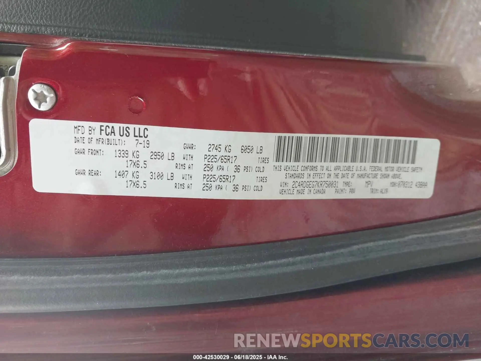 9 Photograph of a damaged car 2C4RDGEG7KR750031 DODGE GRAND CARAVAN 2019