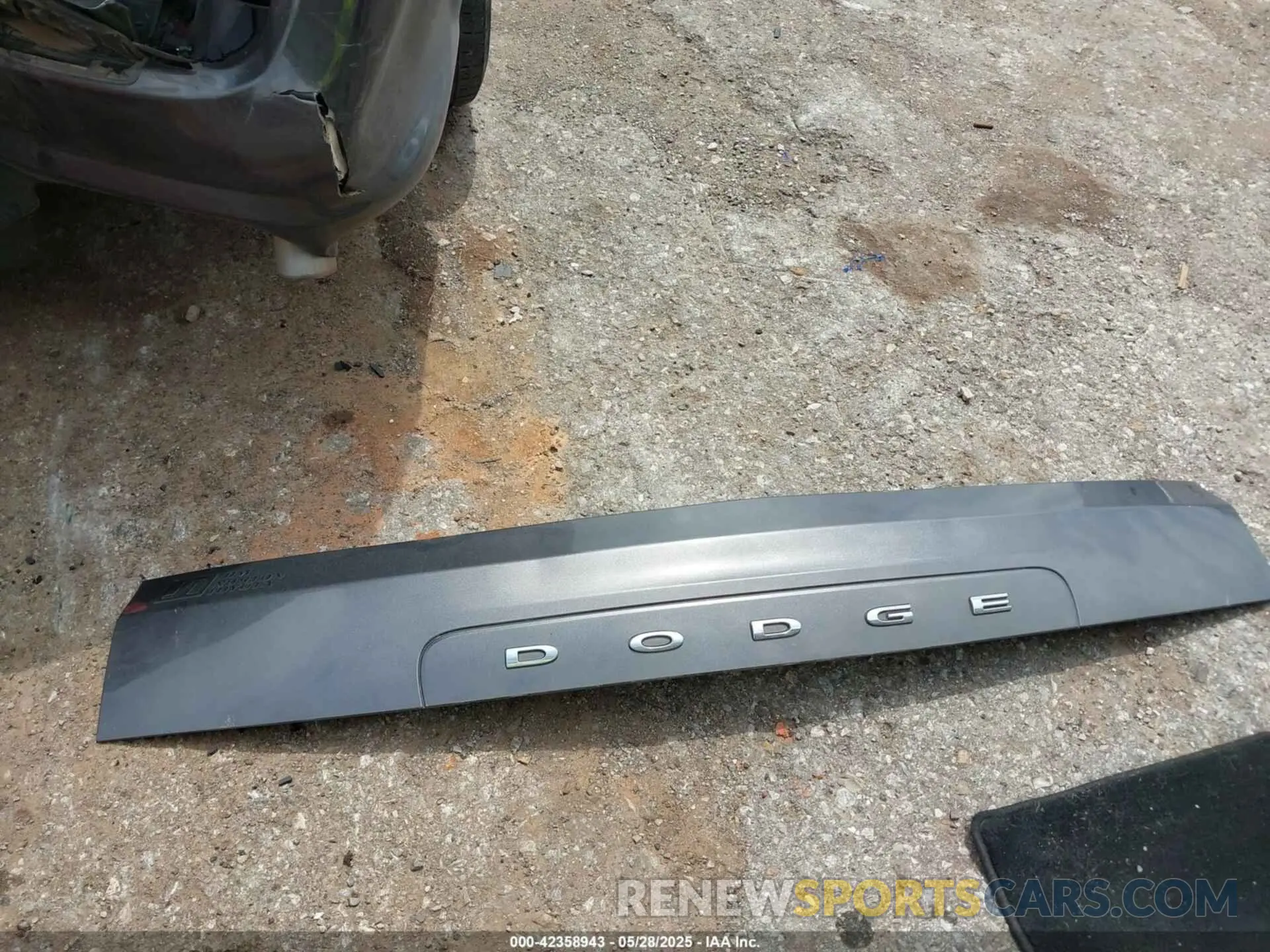 12 Photograph of a damaged car 2C4RDGEG7KR769968 DODGE GRAND CARAVAN 2019