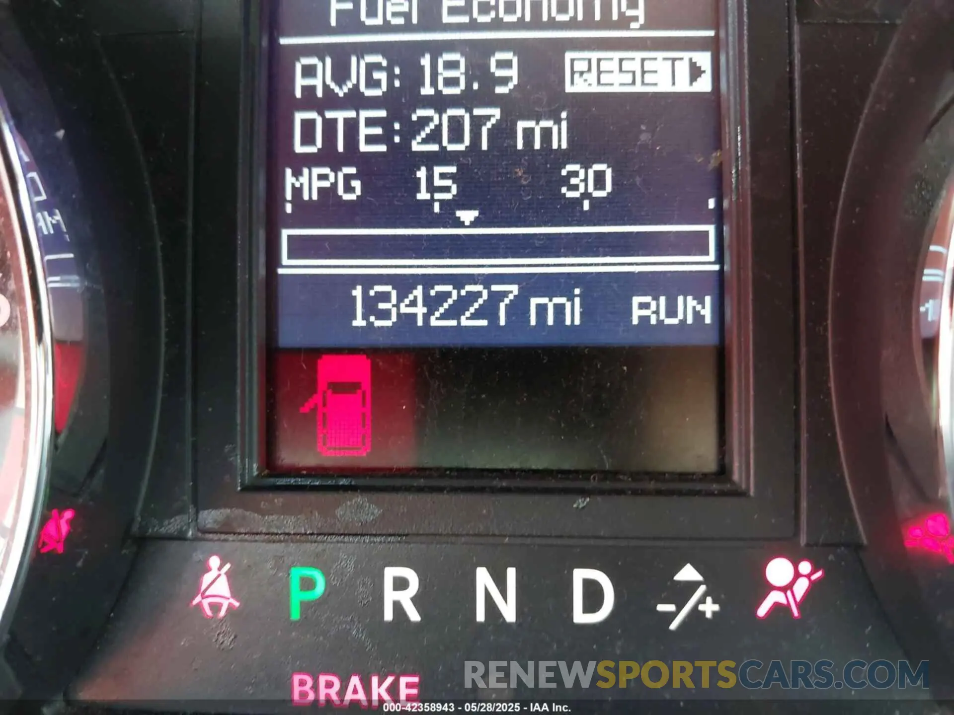 16 Photograph of a damaged car 2C4RDGEG7KR769968 DODGE GRAND CARAVAN 2019