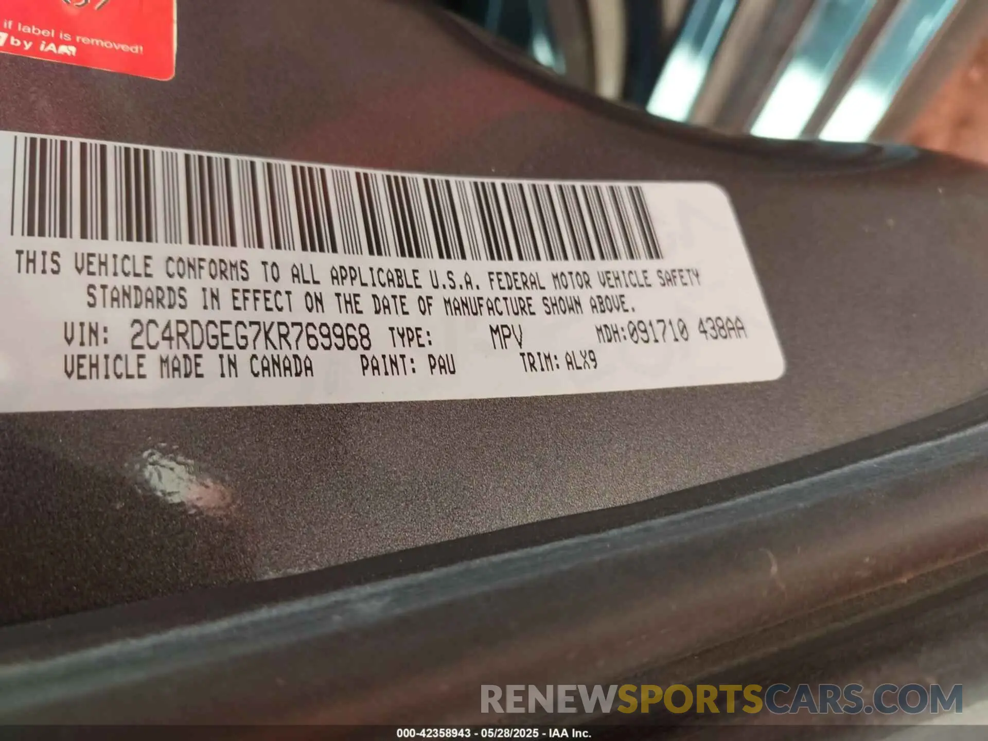 9 Photograph of a damaged car 2C4RDGEG7KR769968 DODGE GRAND CARAVAN 2019