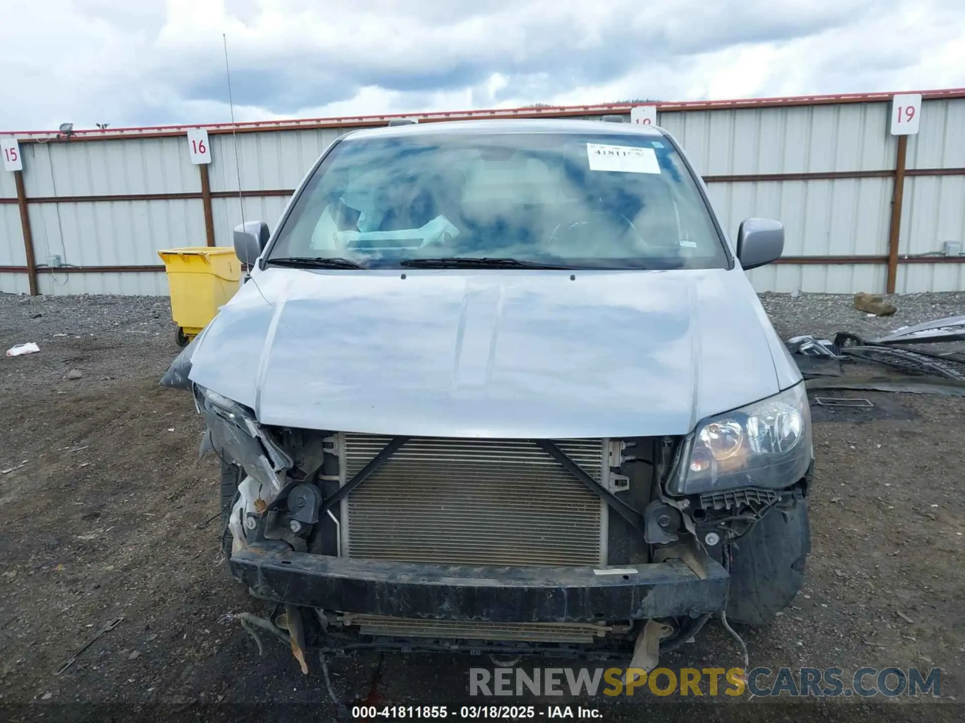 13 Photograph of a damaged car 2C4RDGEG7KR785782 DODGE GRAND CARAVAN 2019