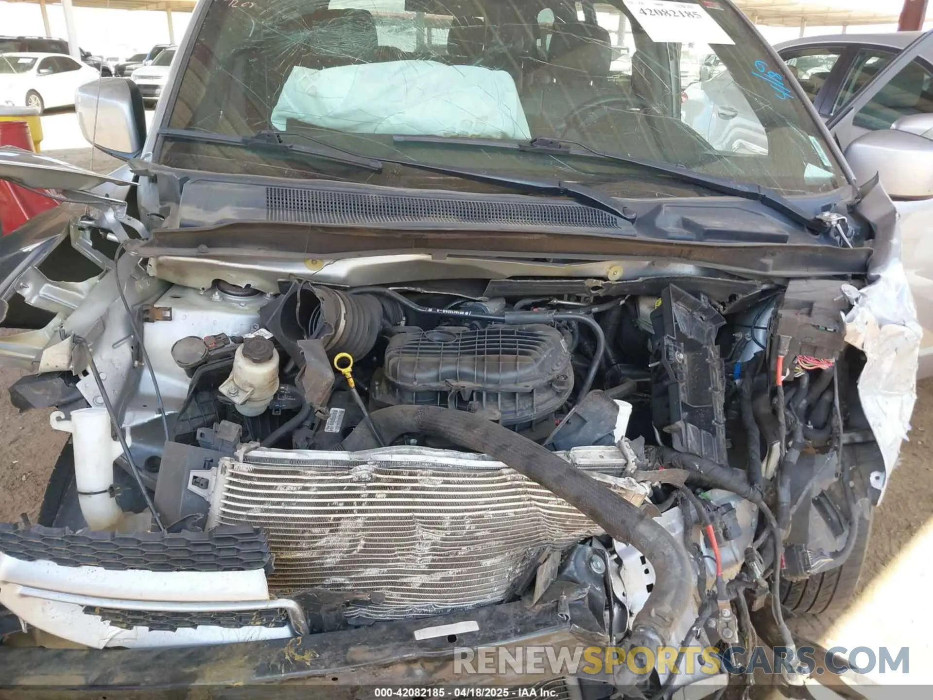 10 Photograph of a damaged car 2C4RDGEG7KR787208 DODGE GRAND CARAVAN 2019