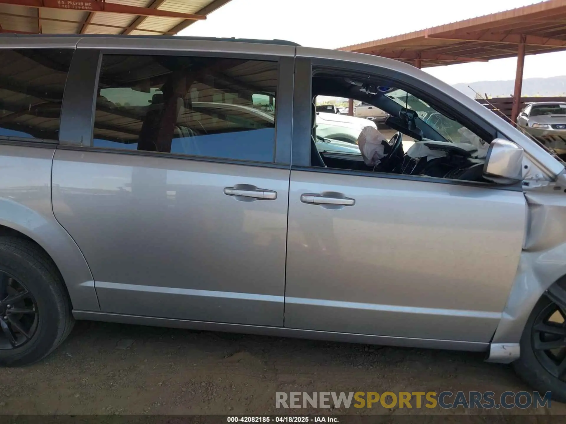 13 Photograph of a damaged car 2C4RDGEG7KR787208 DODGE GRAND CARAVAN 2019