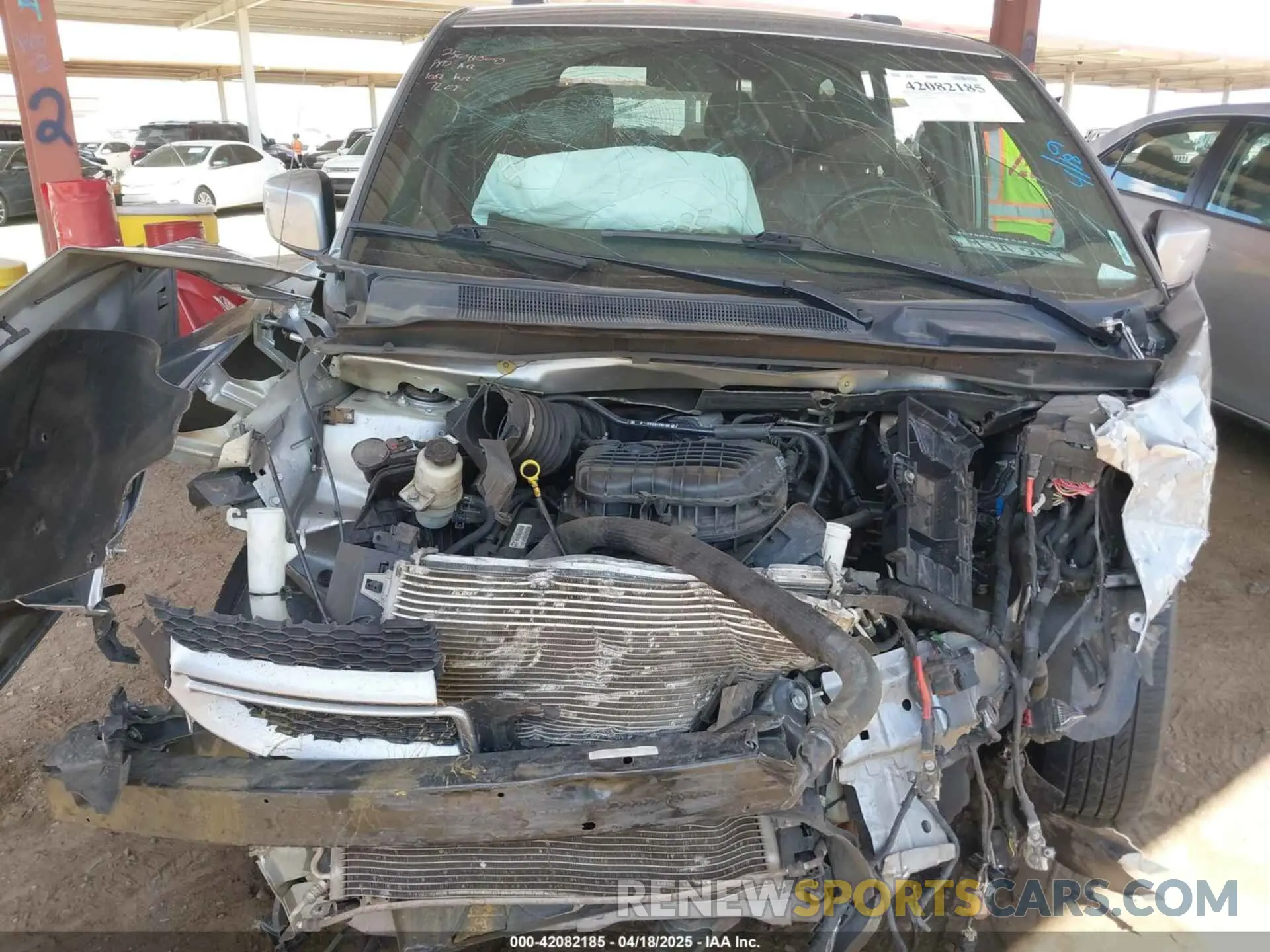 6 Photograph of a damaged car 2C4RDGEG7KR787208 DODGE GRAND CARAVAN 2019
