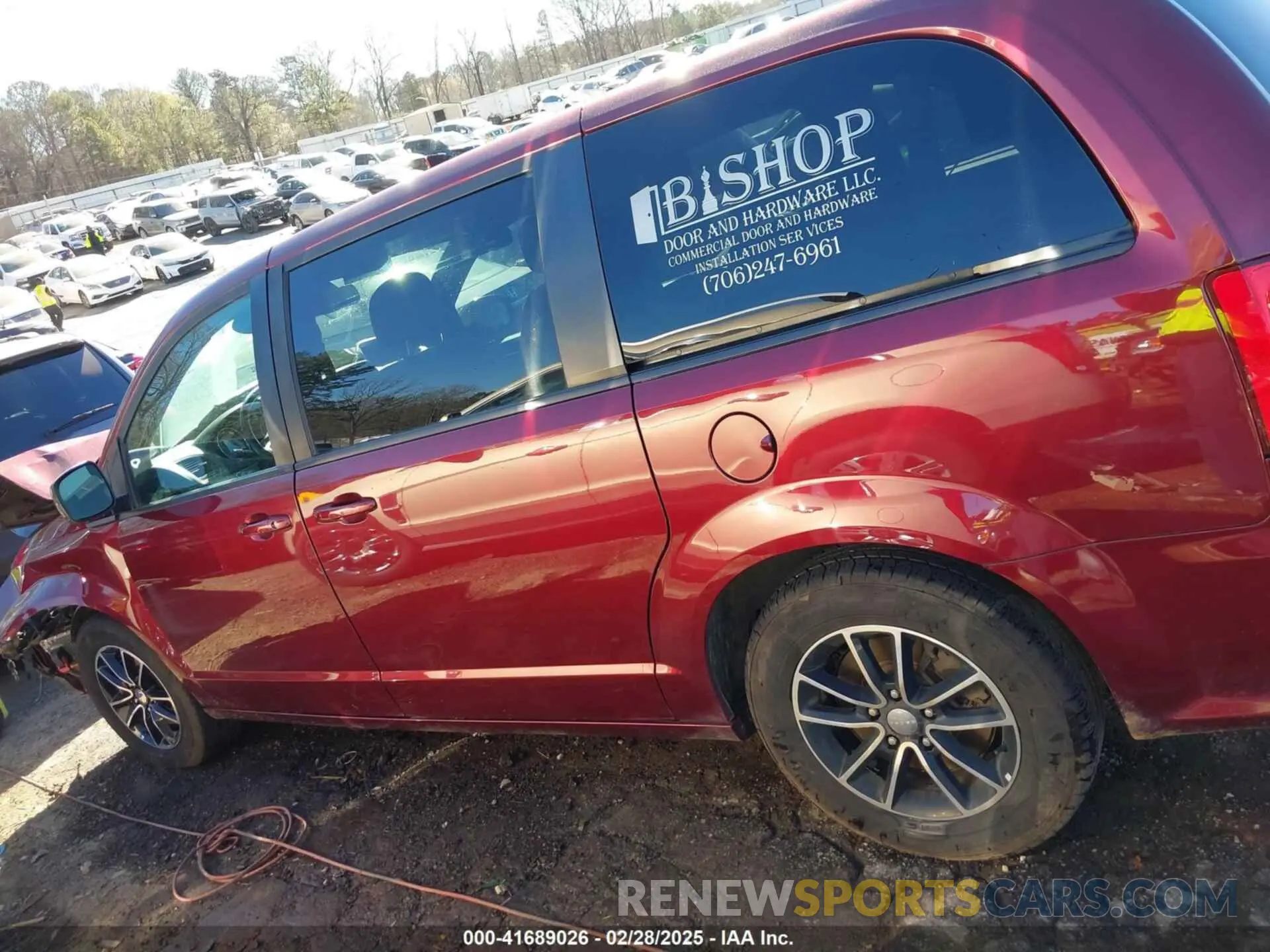 14 Photograph of a damaged car 2C4RDGEG8KR578415 DODGE GRAND CARAVAN 2019