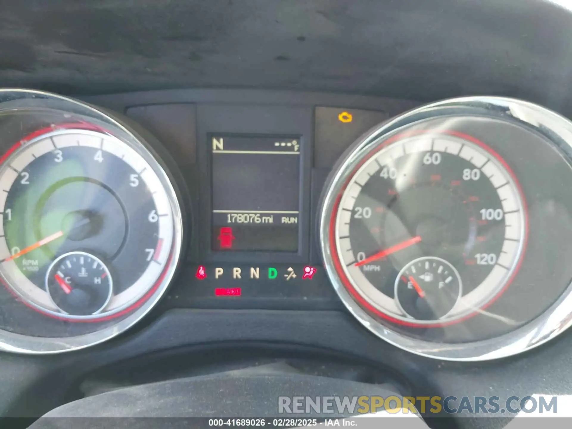 15 Photograph of a damaged car 2C4RDGEG8KR578415 DODGE GRAND CARAVAN 2019