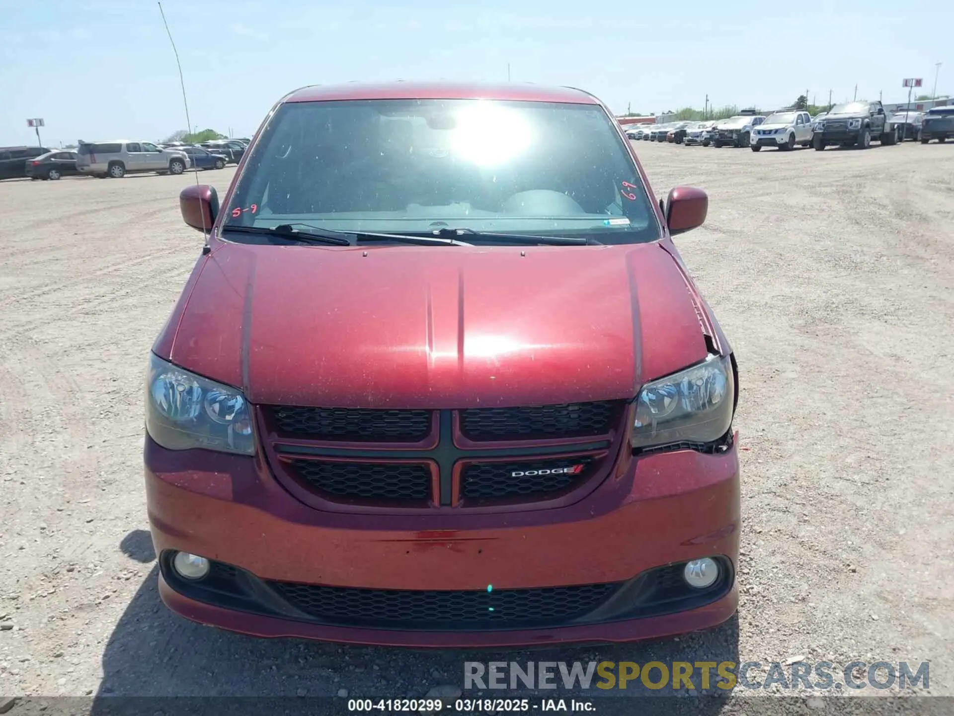 12 Photograph of a damaged car 2C4RDGEG8KR711691 DODGE GRAND CARAVAN 2019