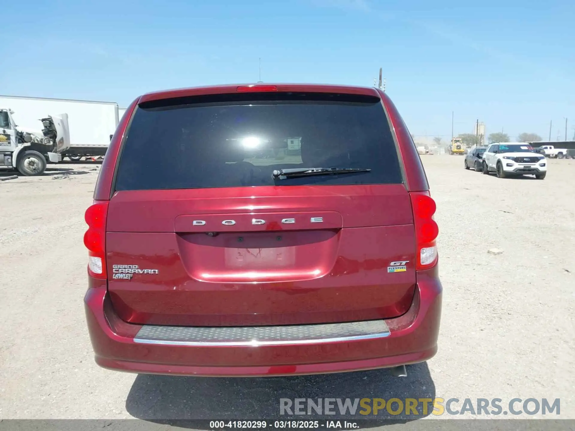 16 Photograph of a damaged car 2C4RDGEG8KR711691 DODGE GRAND CARAVAN 2019