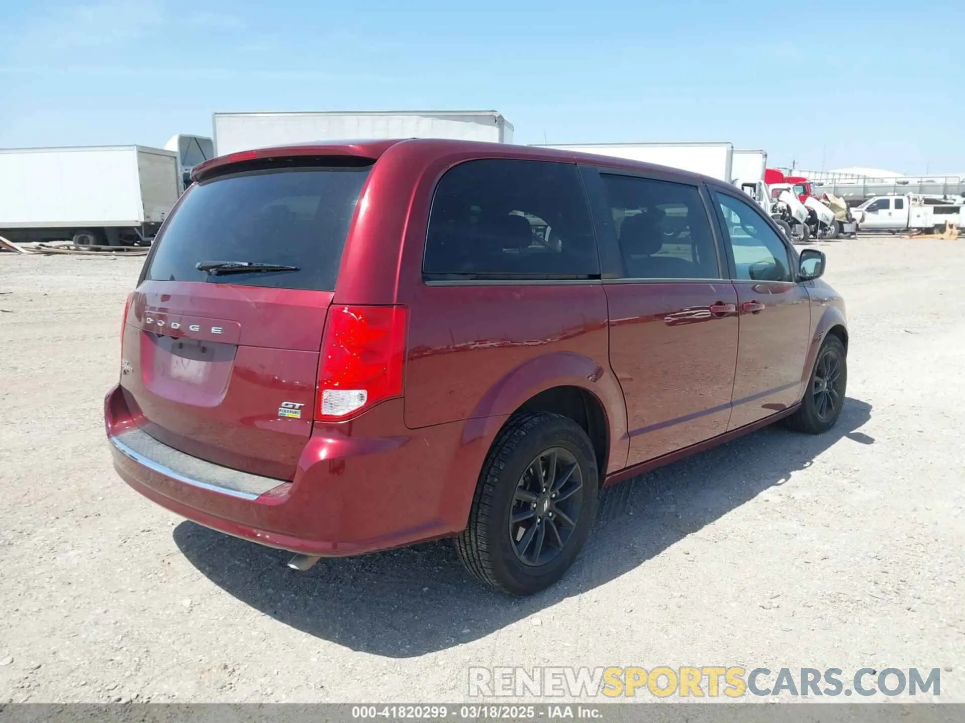 4 Photograph of a damaged car 2C4RDGEG8KR711691 DODGE GRAND CARAVAN 2019