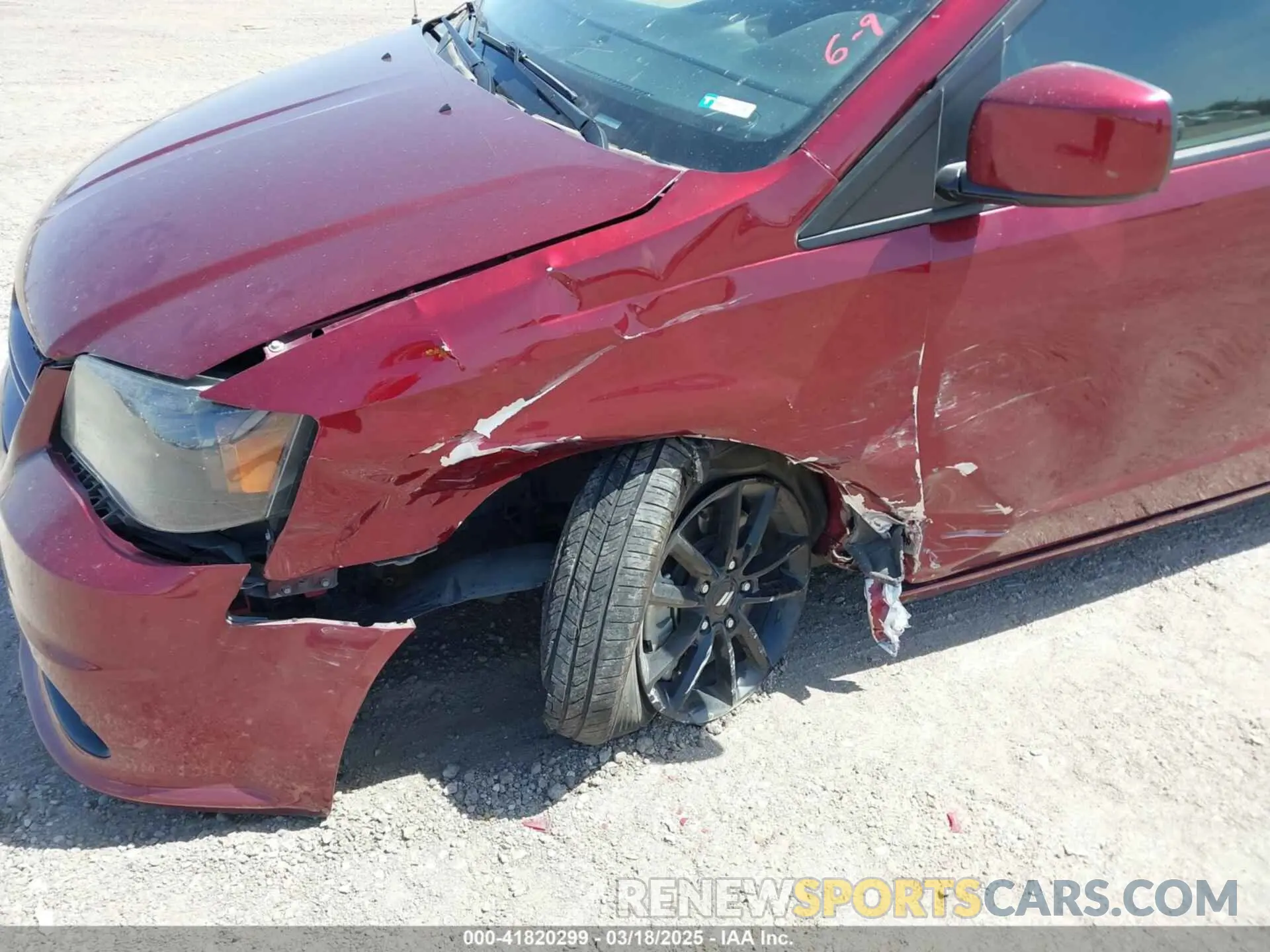 6 Photograph of a damaged car 2C4RDGEG8KR711691 DODGE GRAND CARAVAN 2019