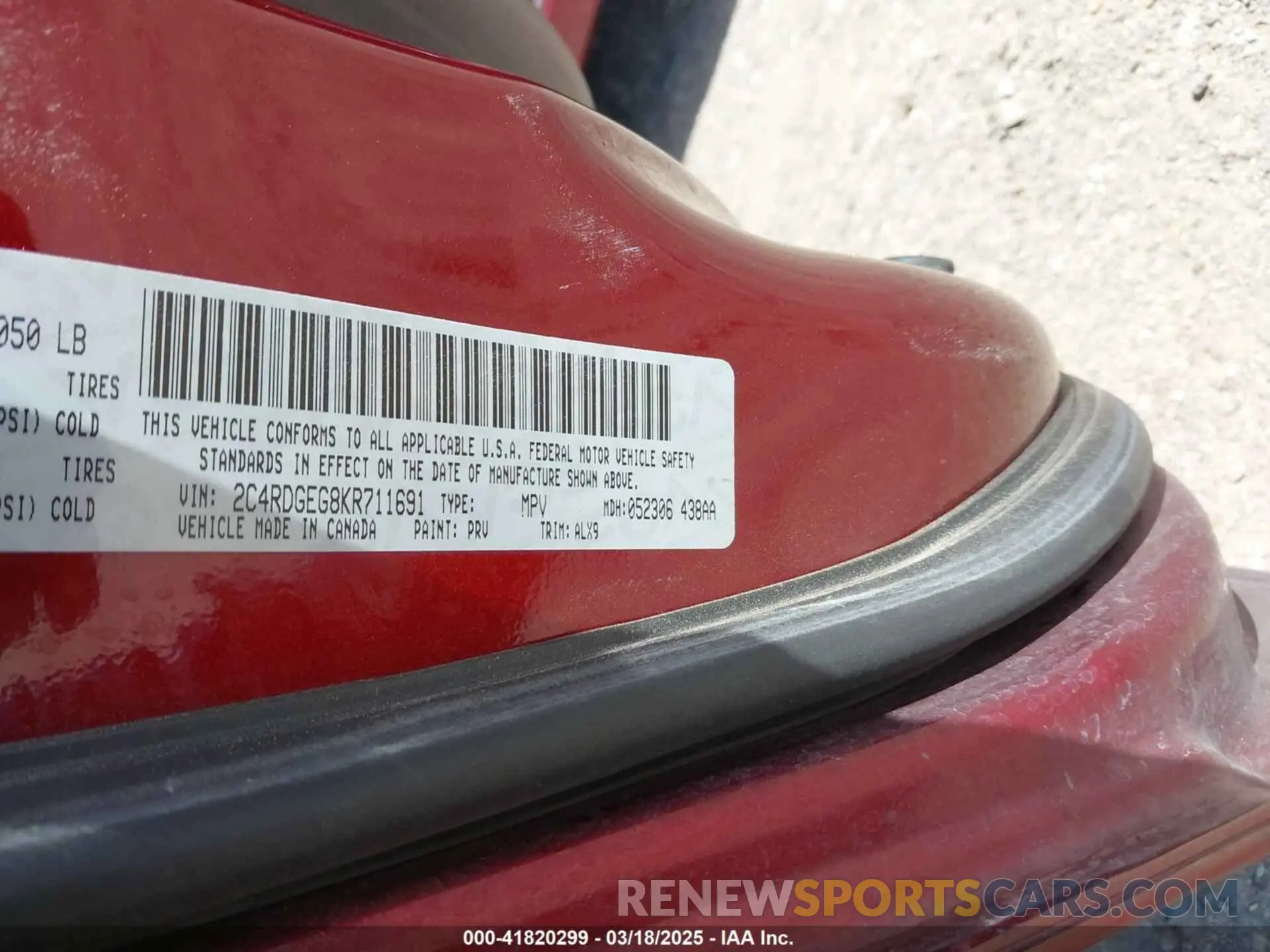 9 Photograph of a damaged car 2C4RDGEG8KR711691 DODGE GRAND CARAVAN 2019
