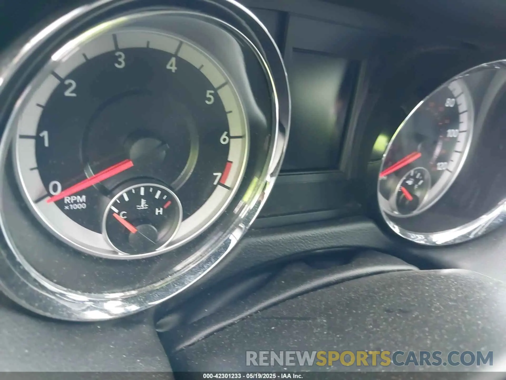 7 Photograph of a damaged car 2C4RDGEG8KR717023 DODGE GRAND CARAVAN 2019