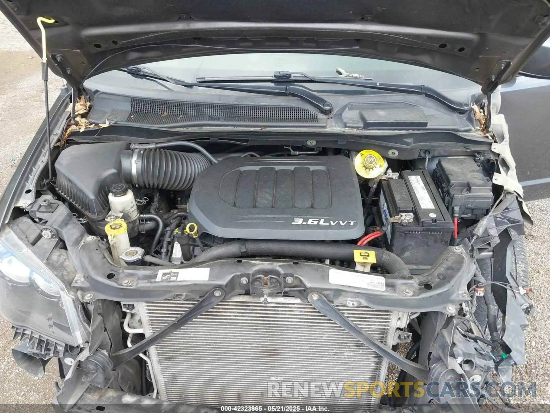 10 Photograph of a damaged car 2C4RDGEG9KR521026 DODGE GRAND CARAVAN 2019