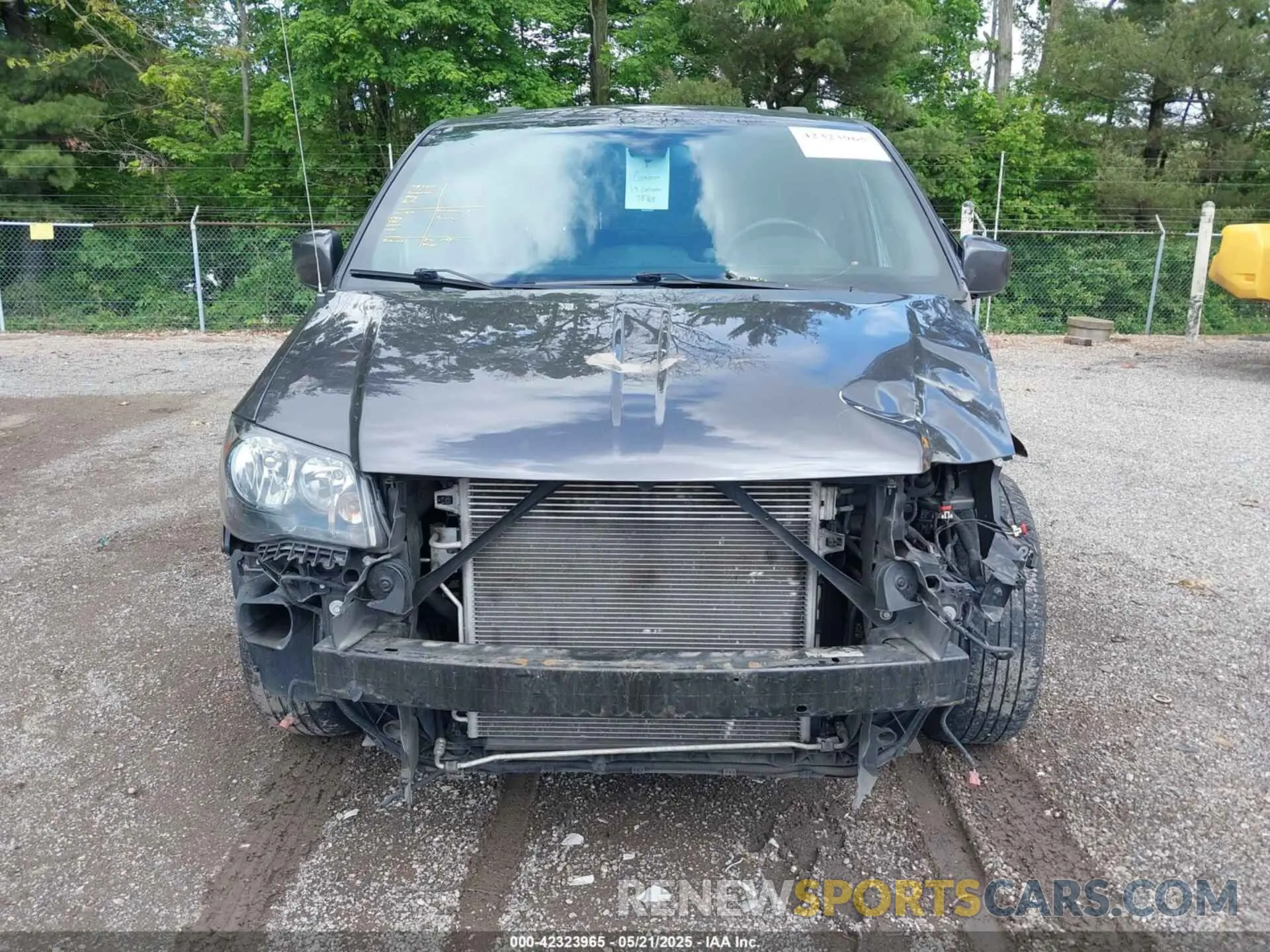 13 Photograph of a damaged car 2C4RDGEG9KR521026 DODGE GRAND CARAVAN 2019