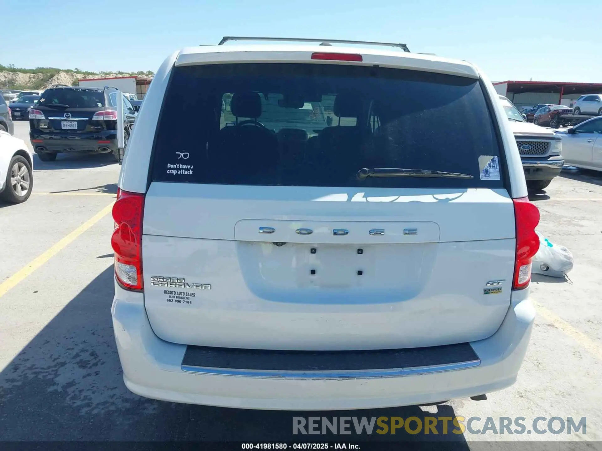16 Photograph of a damaged car 2C4RDGEG9KR663280 DODGE GRAND CARAVAN 2019