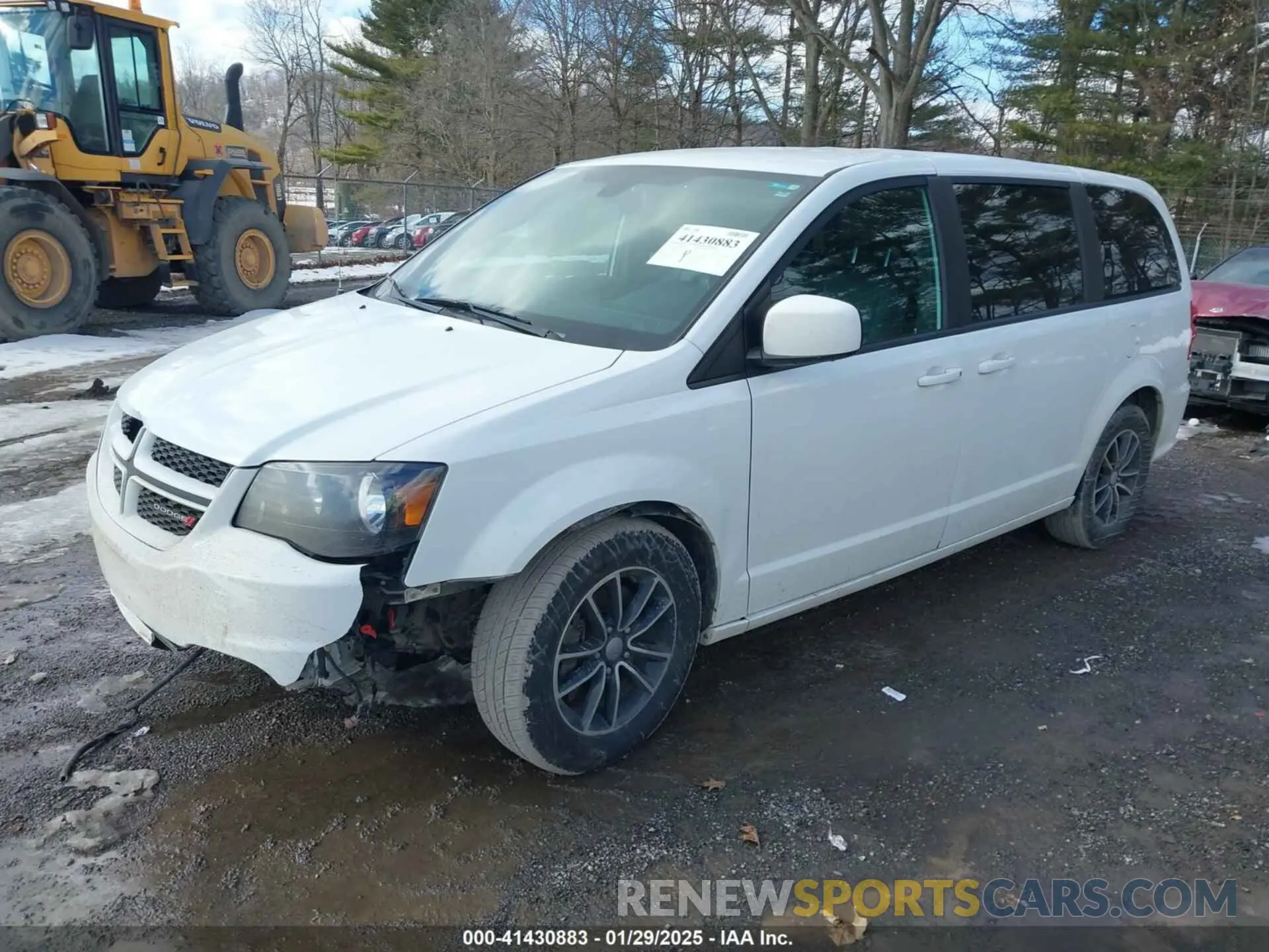 2 Photograph of a damaged car 2C4RDGEGXKR571286 DODGE GRAND CARAVAN 2019