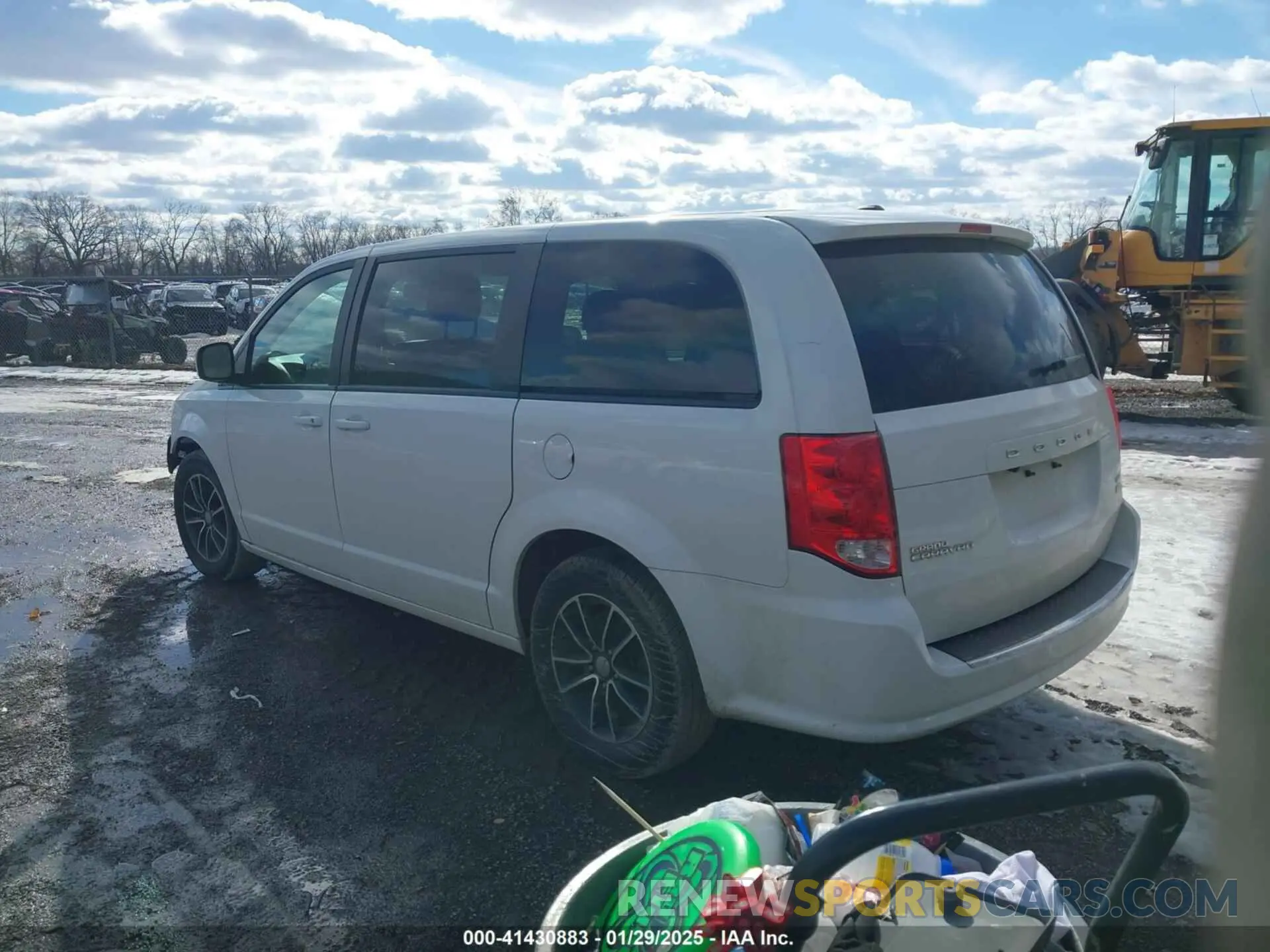 3 Photograph of a damaged car 2C4RDGEGXKR571286 DODGE GRAND CARAVAN 2019