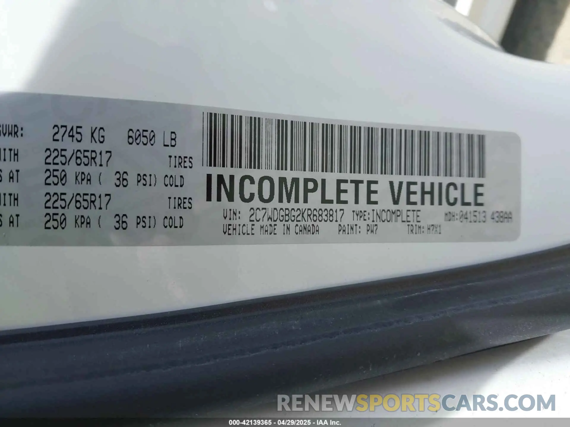9 Photograph of a damaged car 2C7WDGBG2KR683817 DODGE GRAND CARAVAN 2019