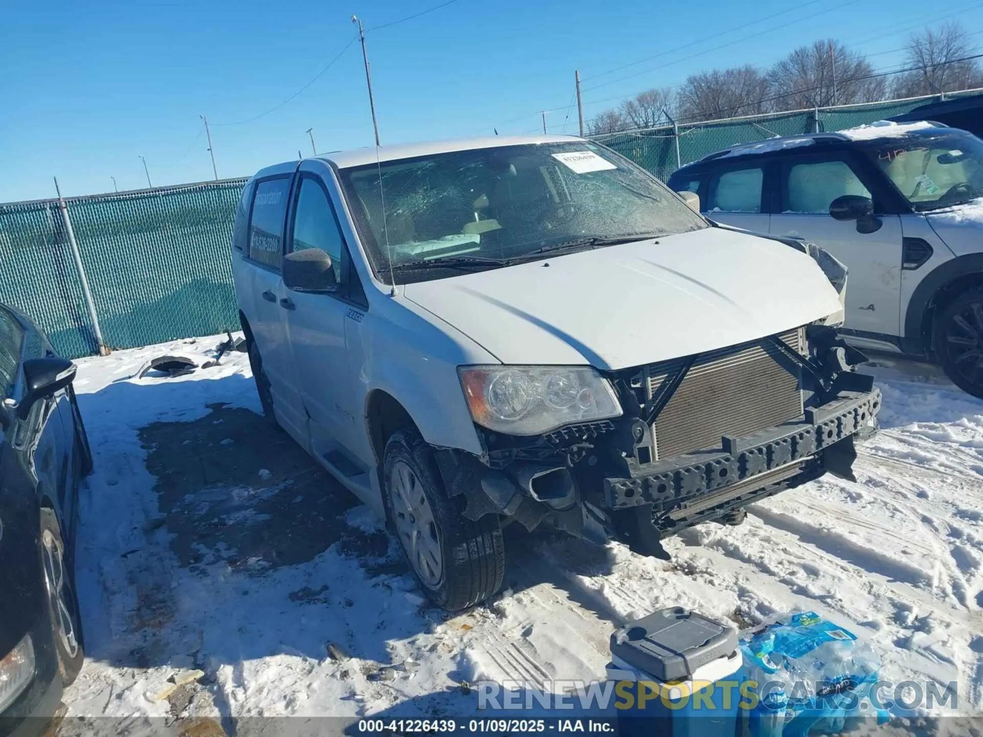 1 Photograph of a damaged car 2C7WDGBG3KR779441 DODGE GRAND CARAVAN 2019