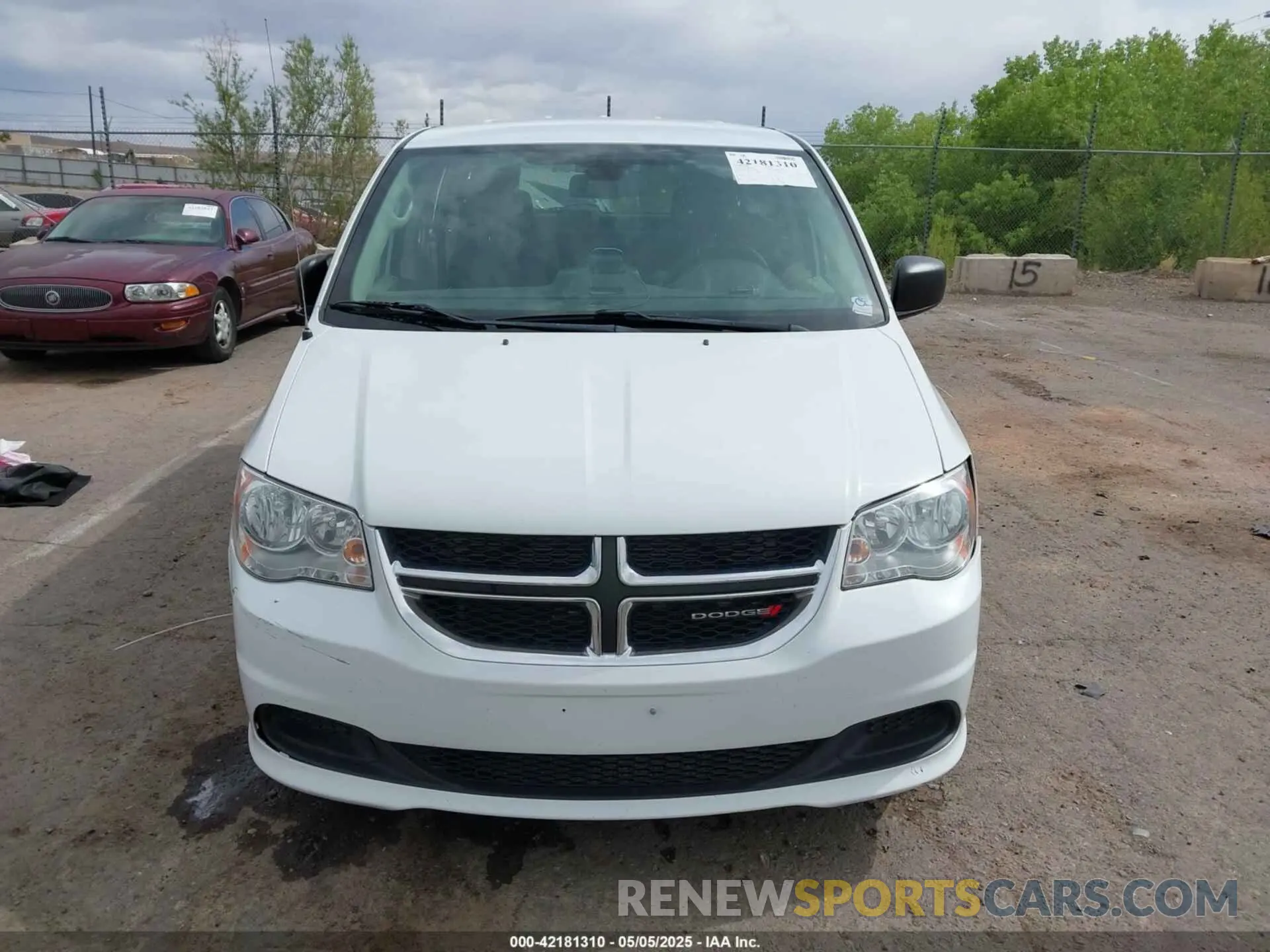12 Photograph of a damaged car 2C7WDGBG7KR793603 DODGE GRAND CARAVAN 2019