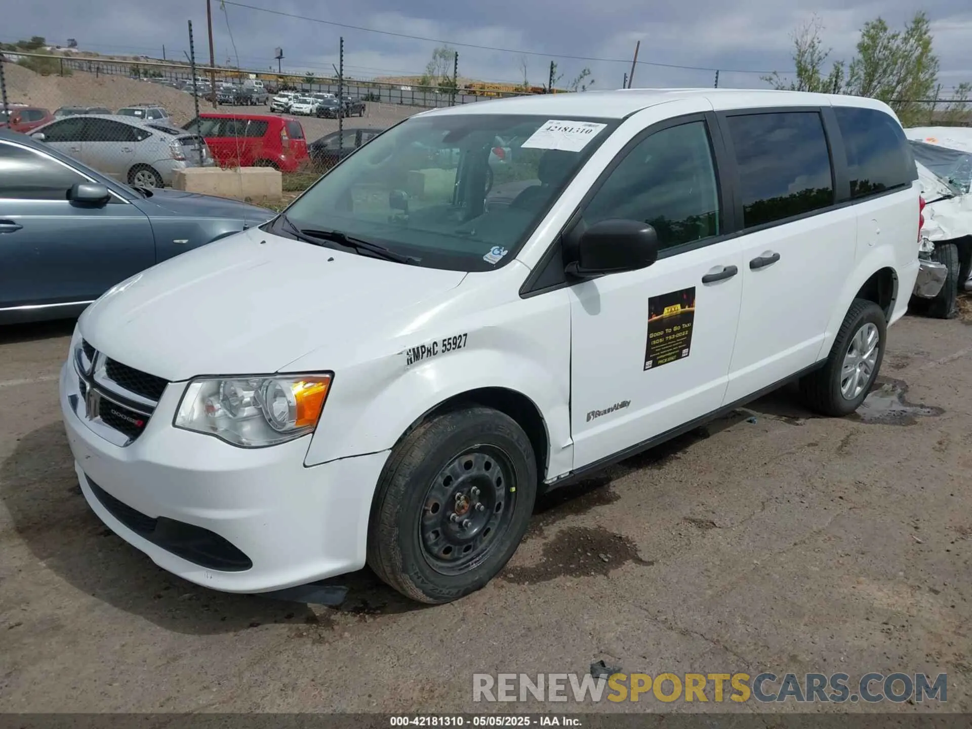 2 Photograph of a damaged car 2C7WDGBG7KR793603 DODGE GRAND CARAVAN 2019