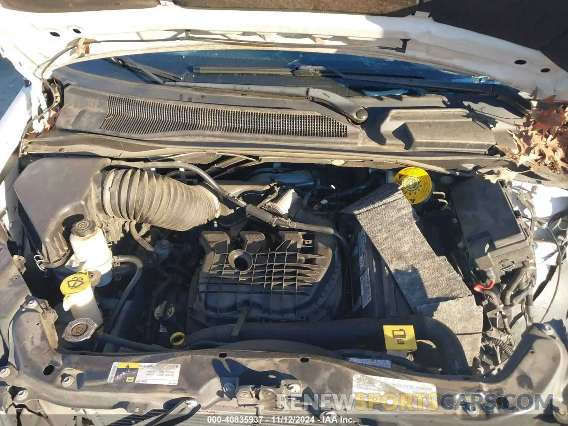 10 Photograph of a damaged car 2C7WDGBG7KR803126 DODGE GRAND CARAVAN 2019