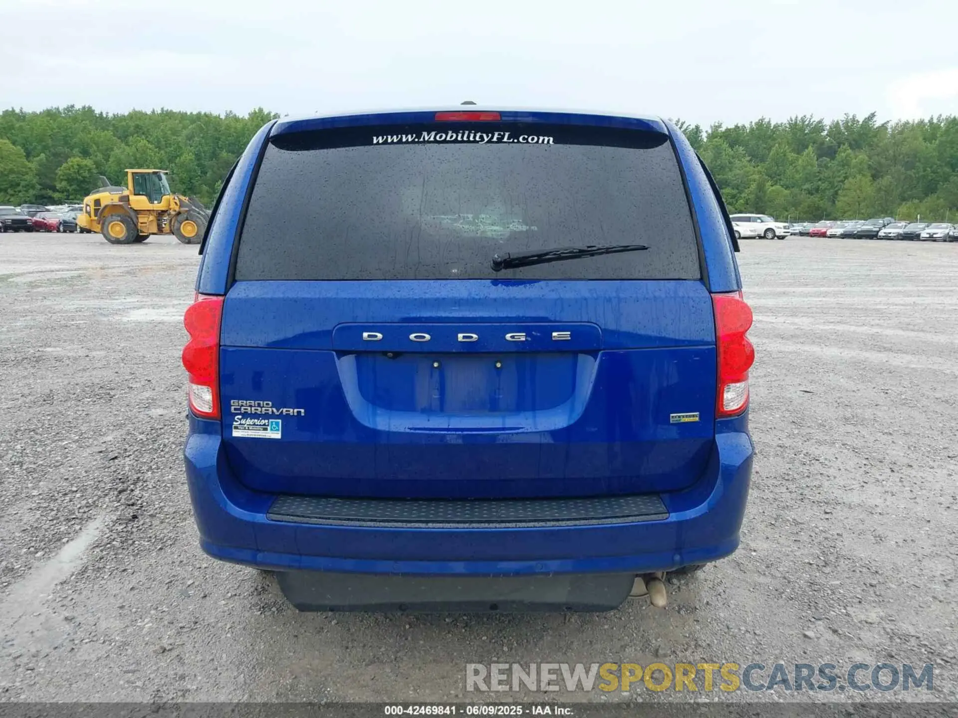 15 Photograph of a damaged car 2C7WDGCGXKR779905 DODGE GRAND CARAVAN 2019