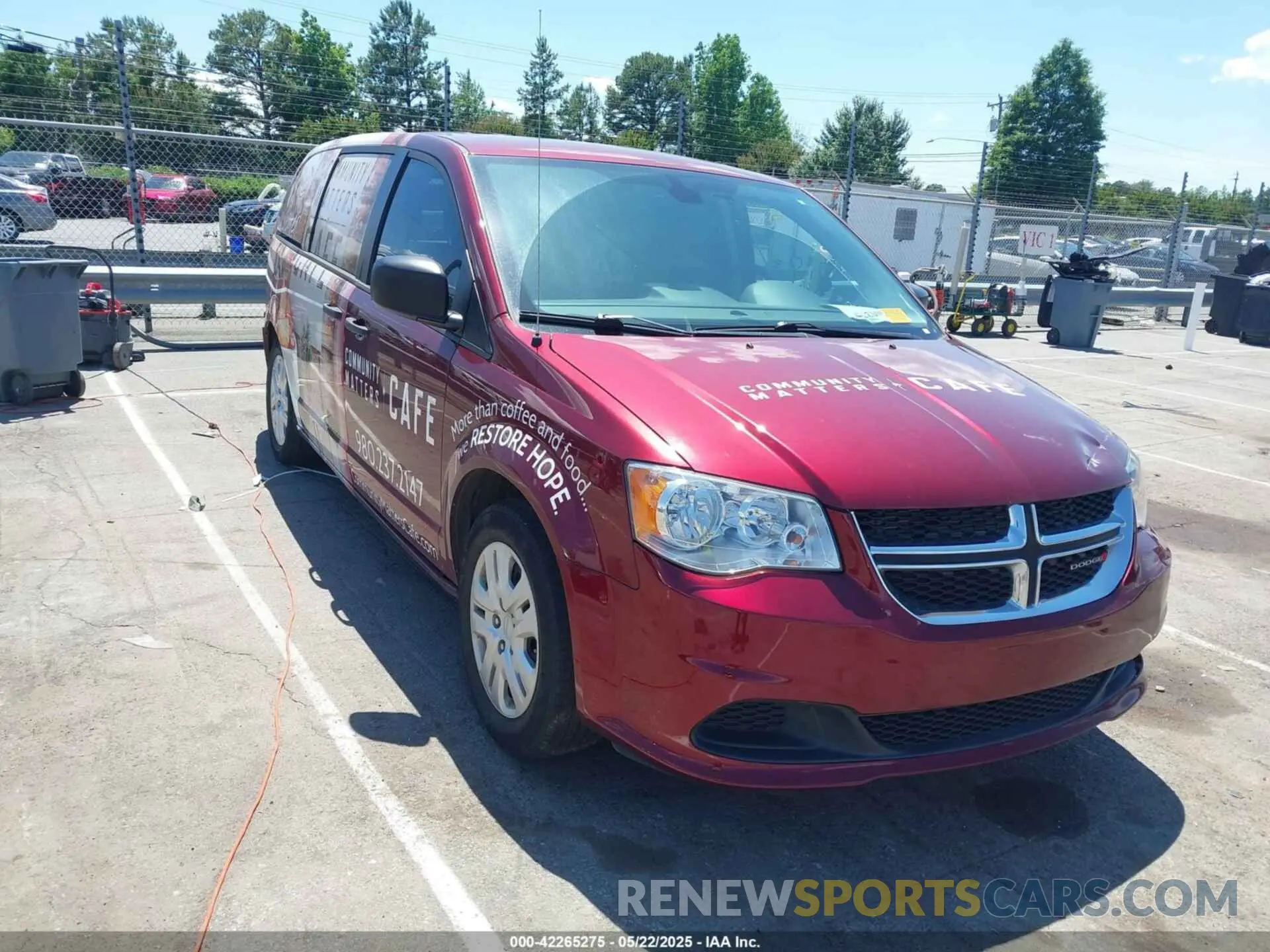 1 Photograph of a damaged car 2C4RDGBG0LR155527 DODGE GRAND CARAVAN 2020