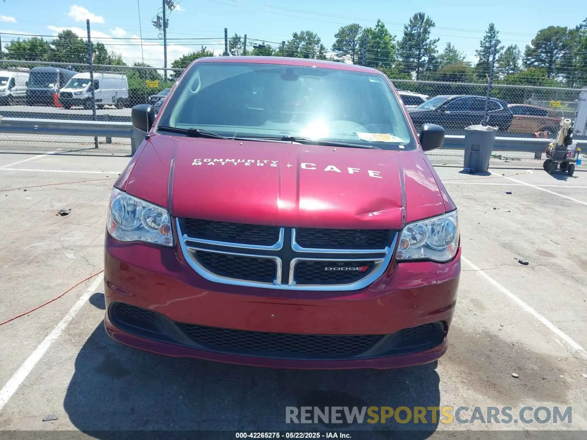 12 Photograph of a damaged car 2C4RDGBG0LR155527 DODGE GRAND CARAVAN 2020
