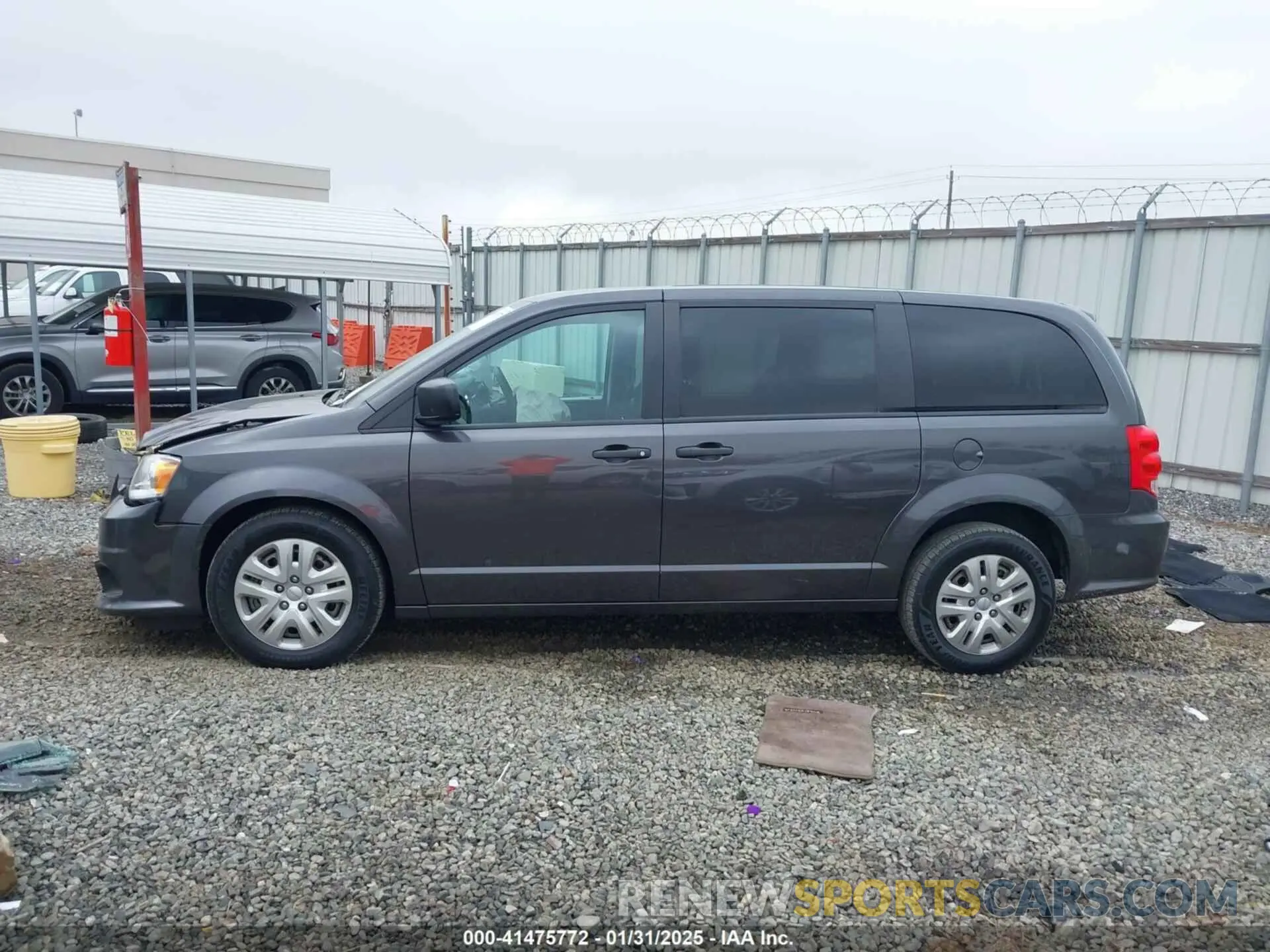 14 Photograph of a damaged car 2C4RDGBG5LR237320 DODGE GRAND CARAVAN 2020