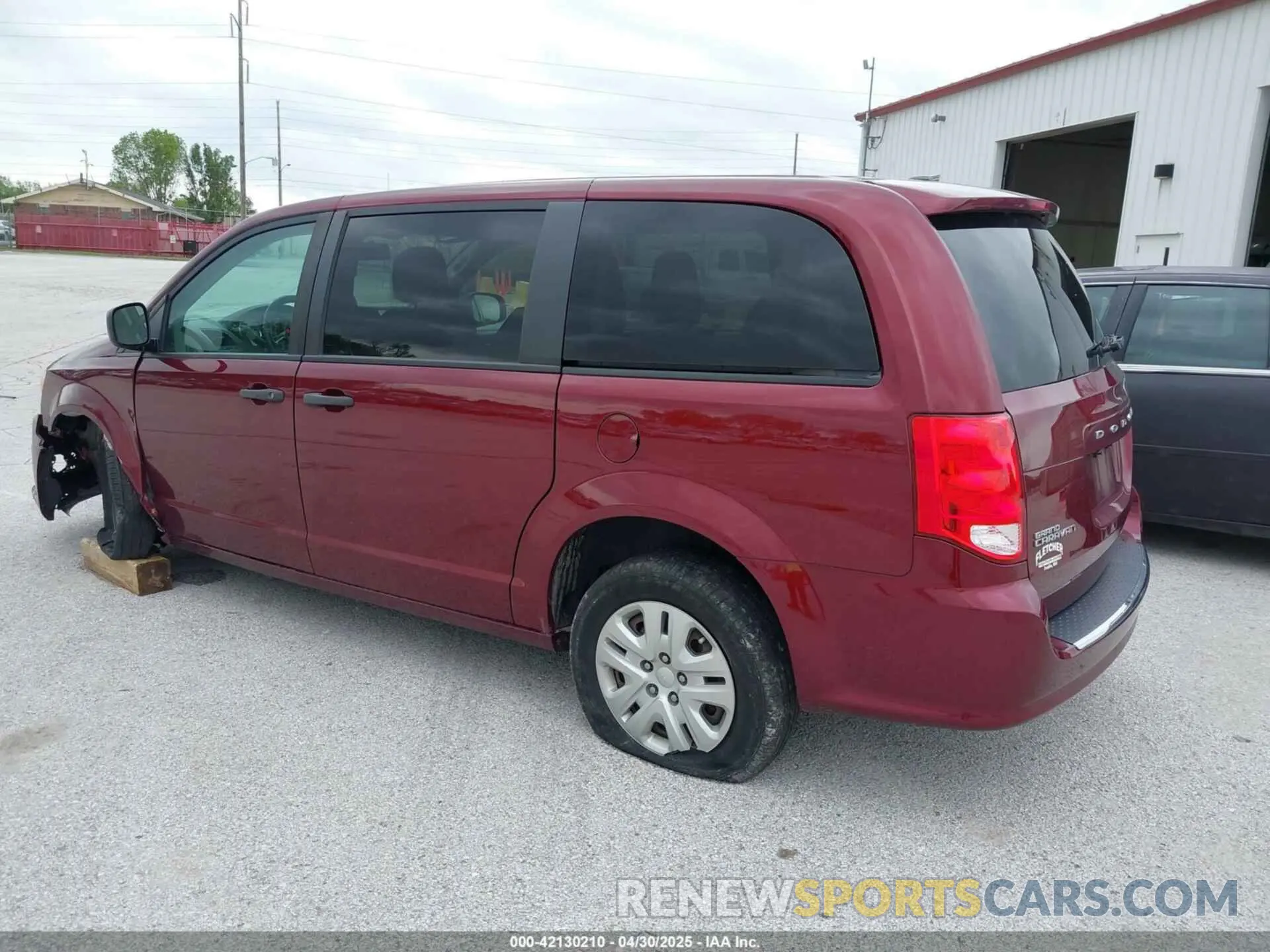 3 Photograph of a damaged car 2C4RDGBG6LR196938 DODGE GRAND CARAVAN 2020