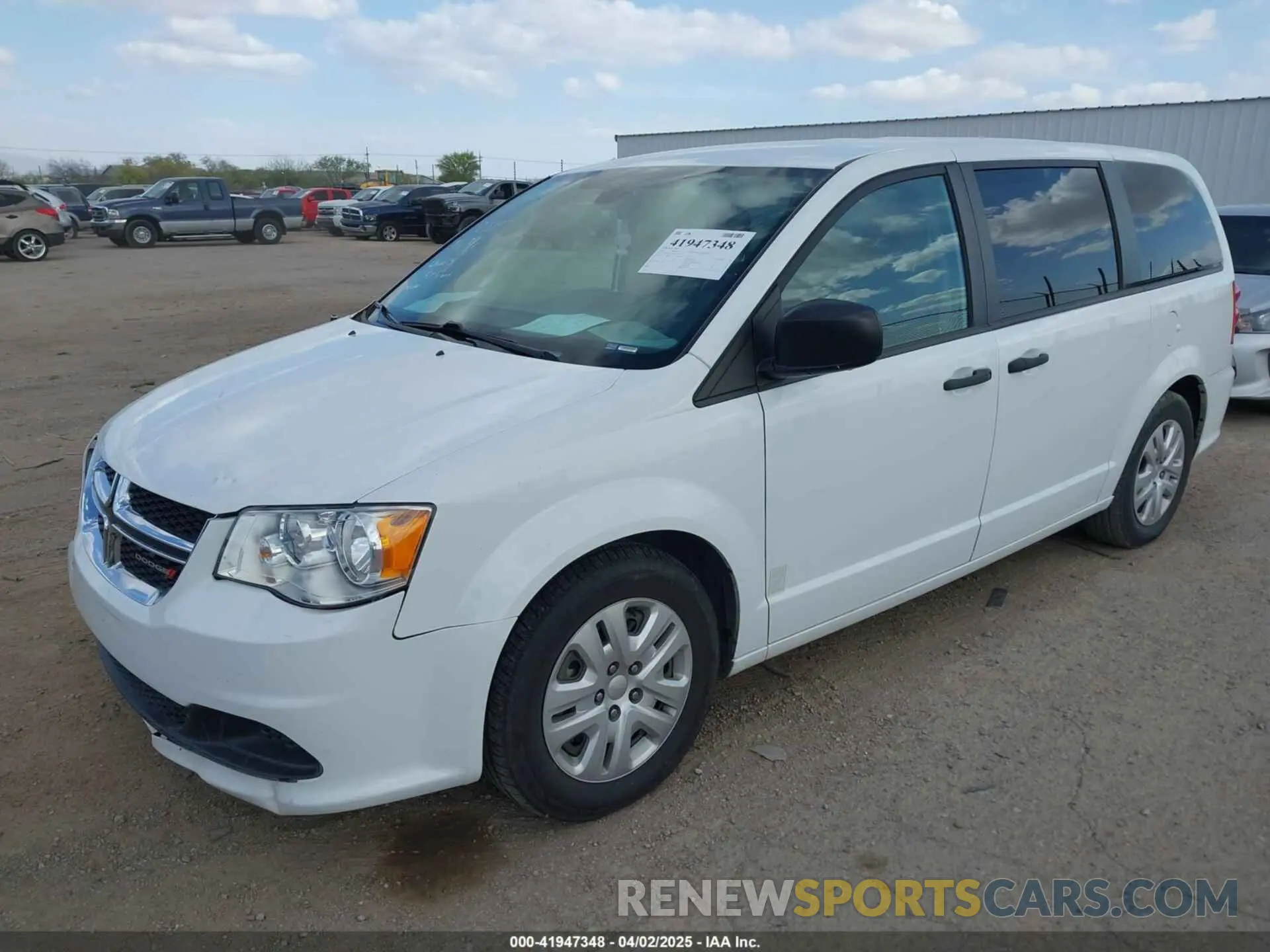 2 Photograph of a damaged car 2C4RDGBG7LR230725 DODGE GRAND CARAVAN 2020