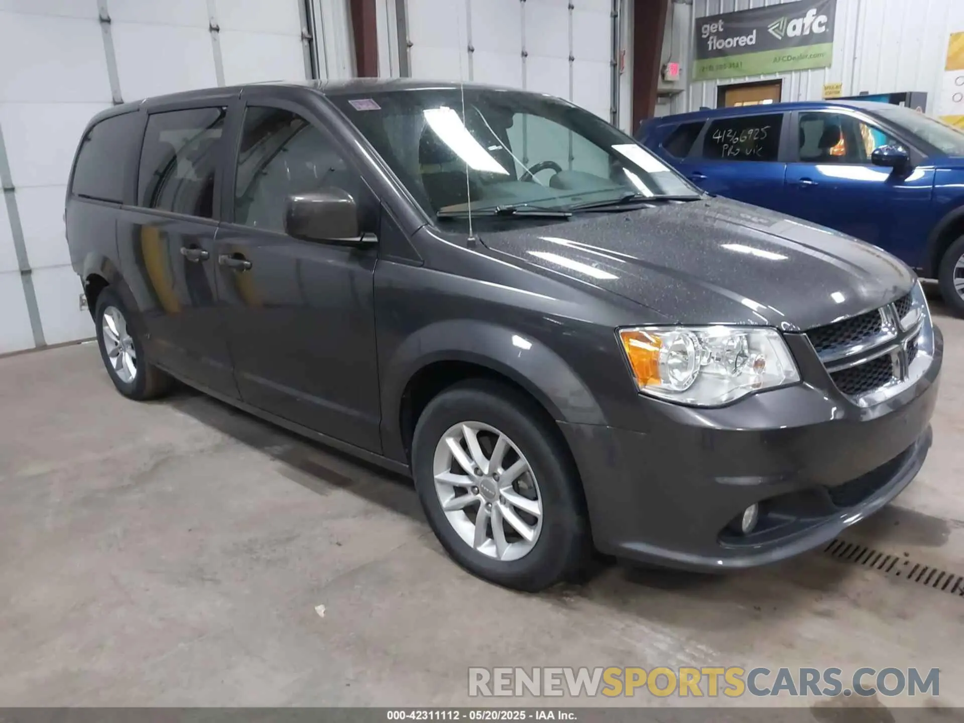 1 Photograph of a damaged car 2C4RDGBG9LR239085 DODGE GRAND CARAVAN 2020