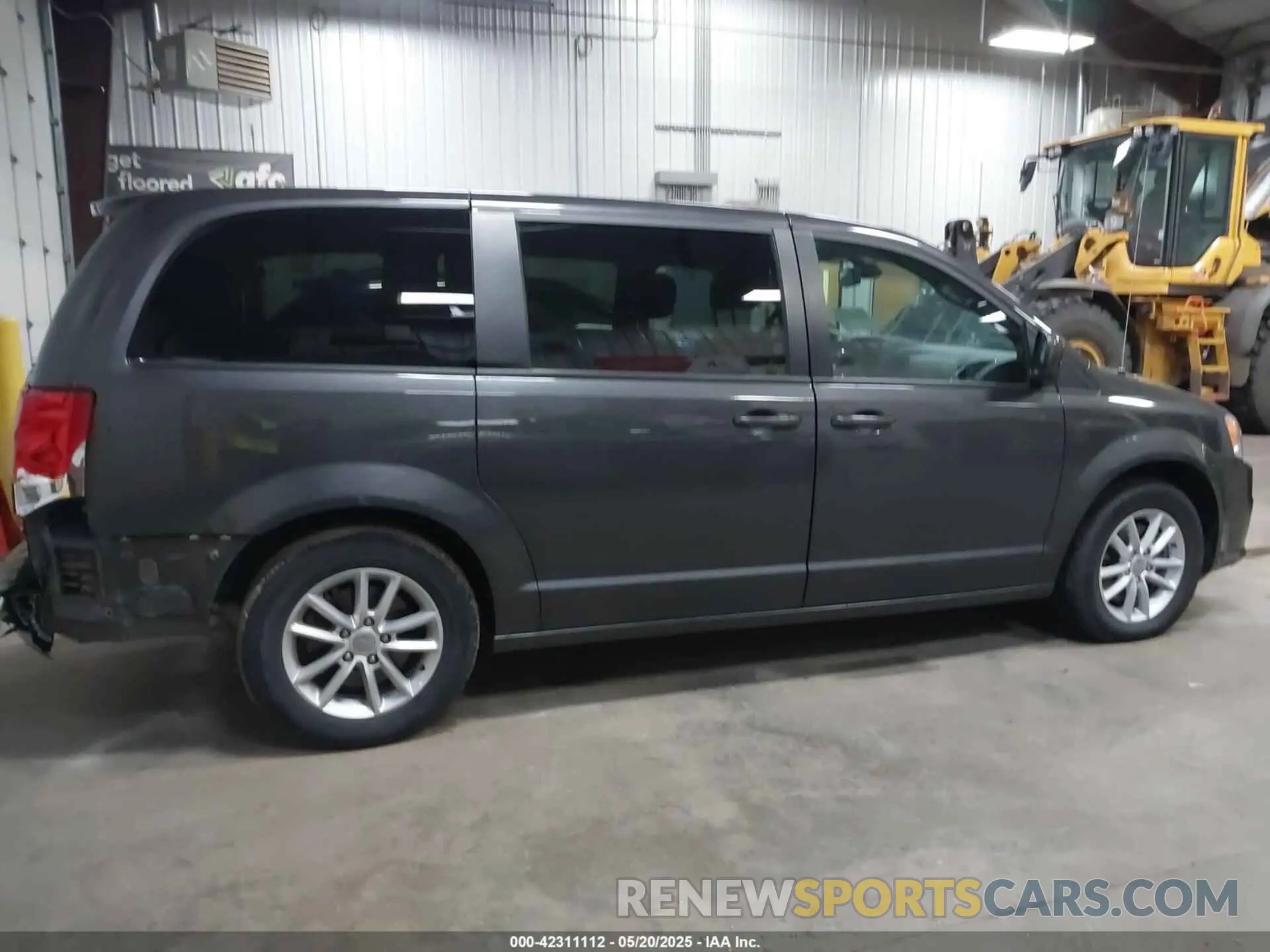 13 Photograph of a damaged car 2C4RDGBG9LR239085 DODGE GRAND CARAVAN 2020
